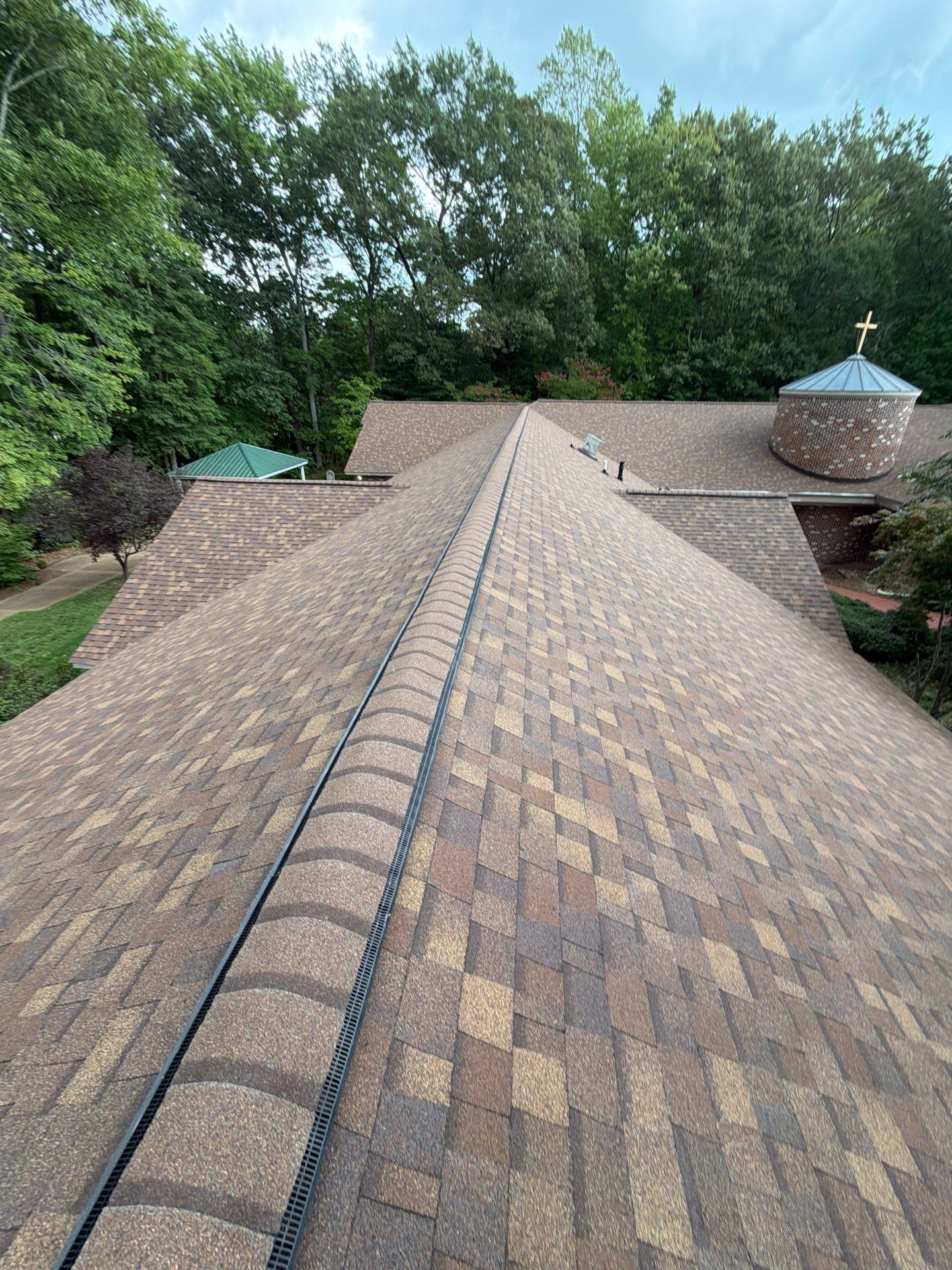Comprehensive Asphalt Shingle Roof Replacement in Mathews, Virginia by Cade Construction
