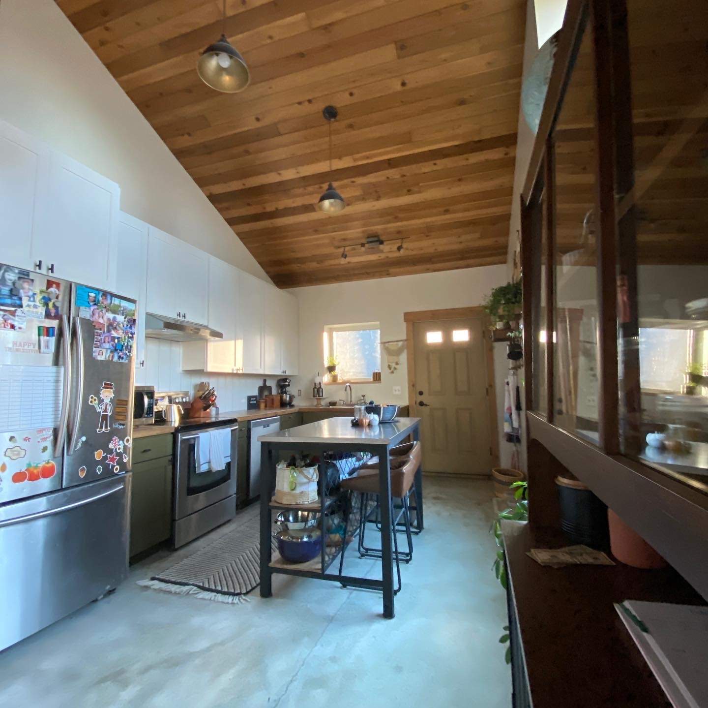 Kitchen Cabinet & Wall Painting by Midnight Sun Painting
