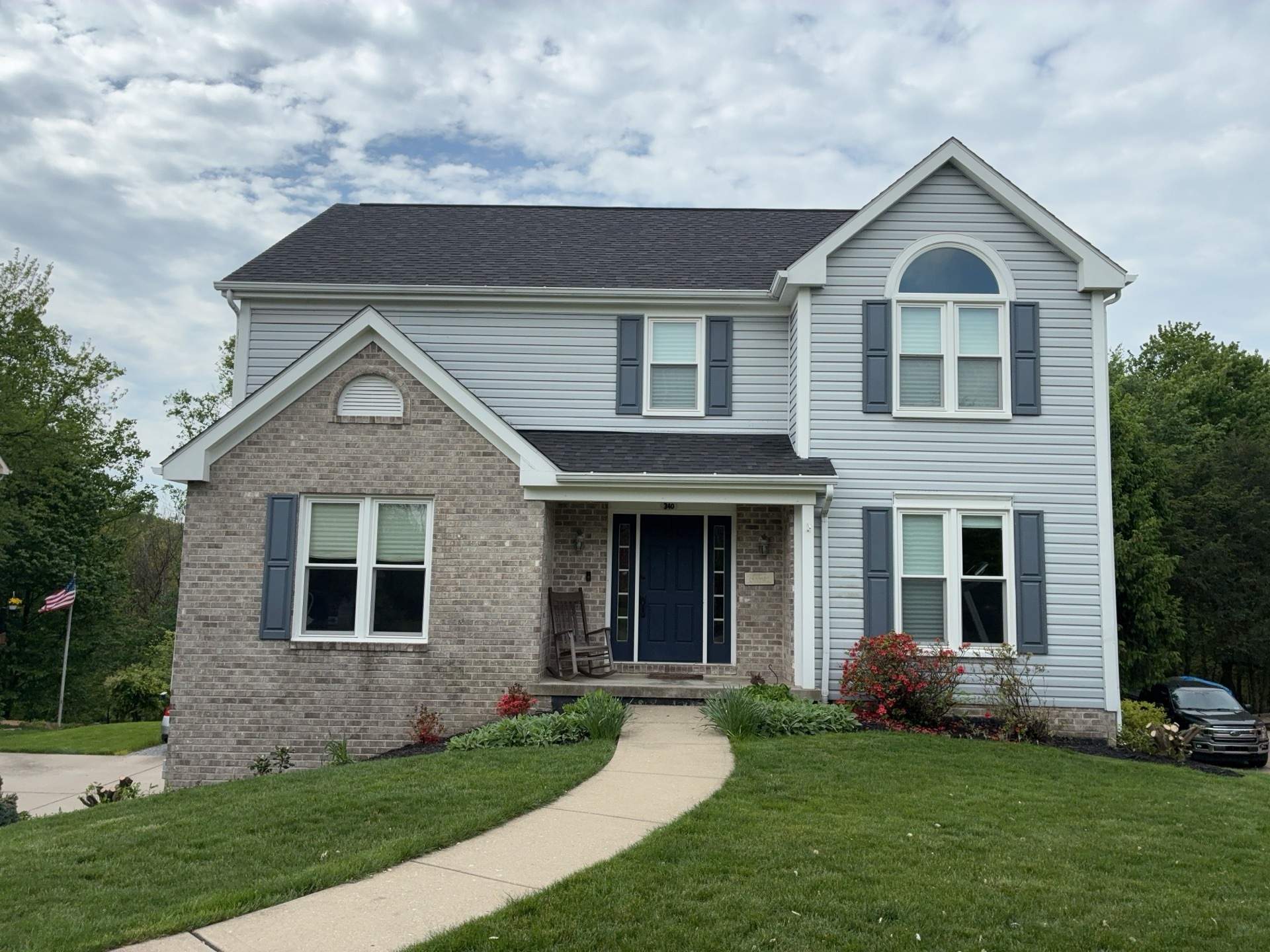Full House Siding Renovation with English Wedgewood Vinyl Siding in Sewickley by Ideal Siding Pittsburgh