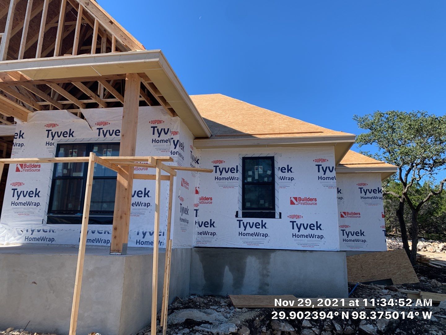 New Home Construction using Owens Corning 30 year Architectural Shingles by Premier Roofing and Contracting