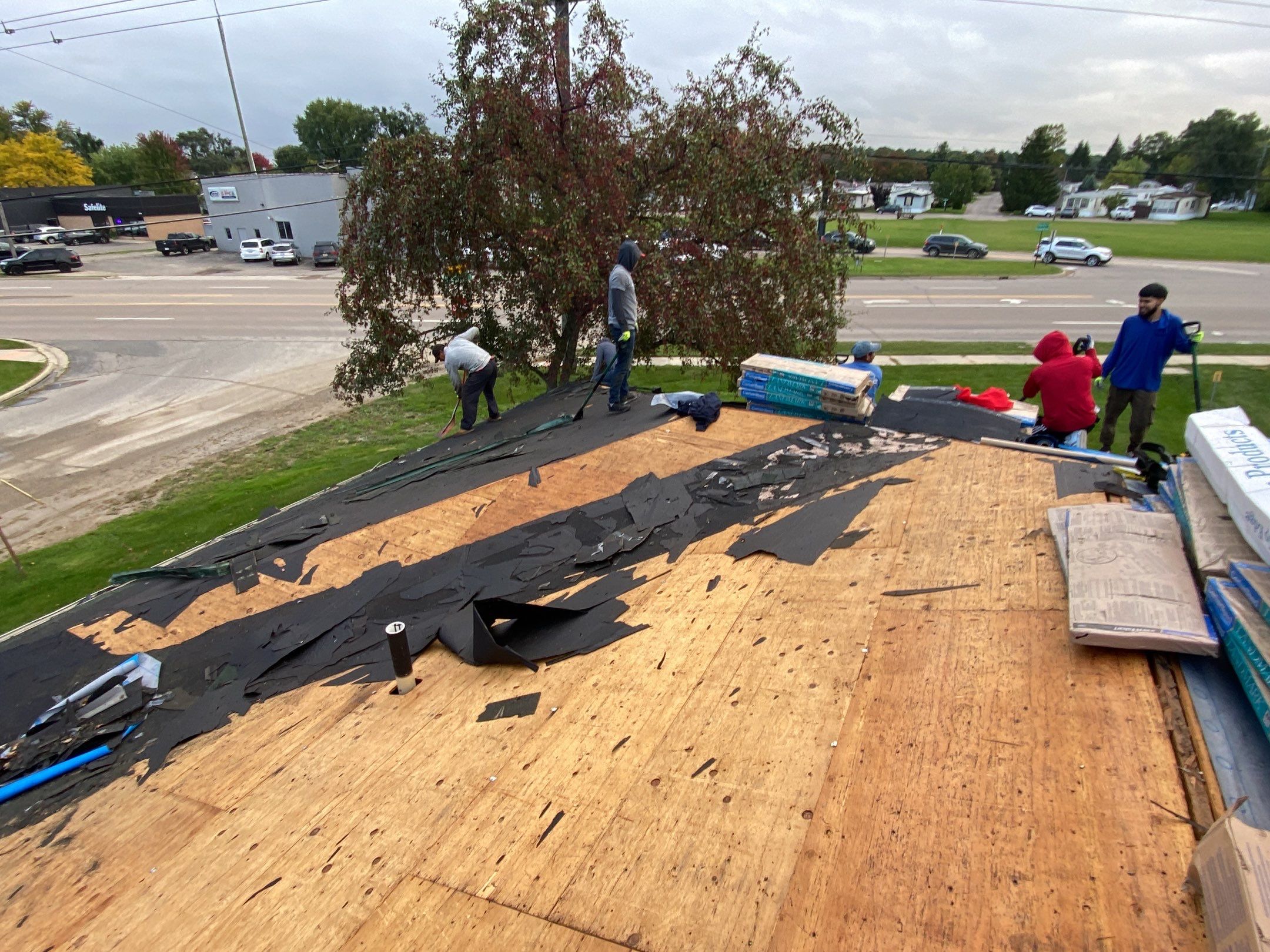 Roof Replacement using CertainTeed Landmark by 180 Contractors