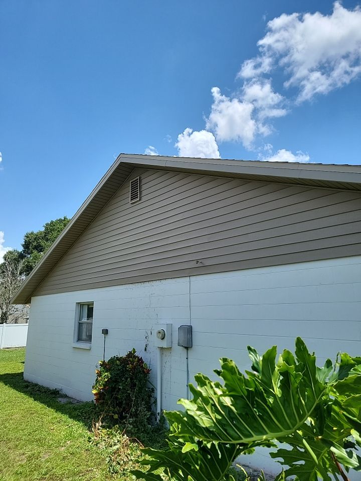 1043 Lowry Ave Lakeland, FL 33801 by Budget Roofing Service, Inc.