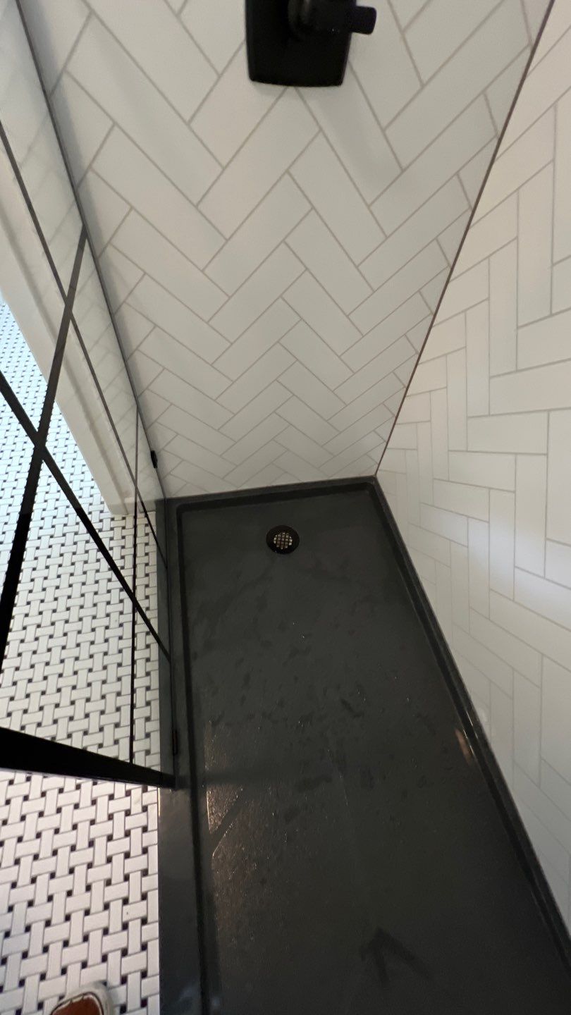 Bulverde Black & White Bathroom Update by Legacy Bath and Kitchen 