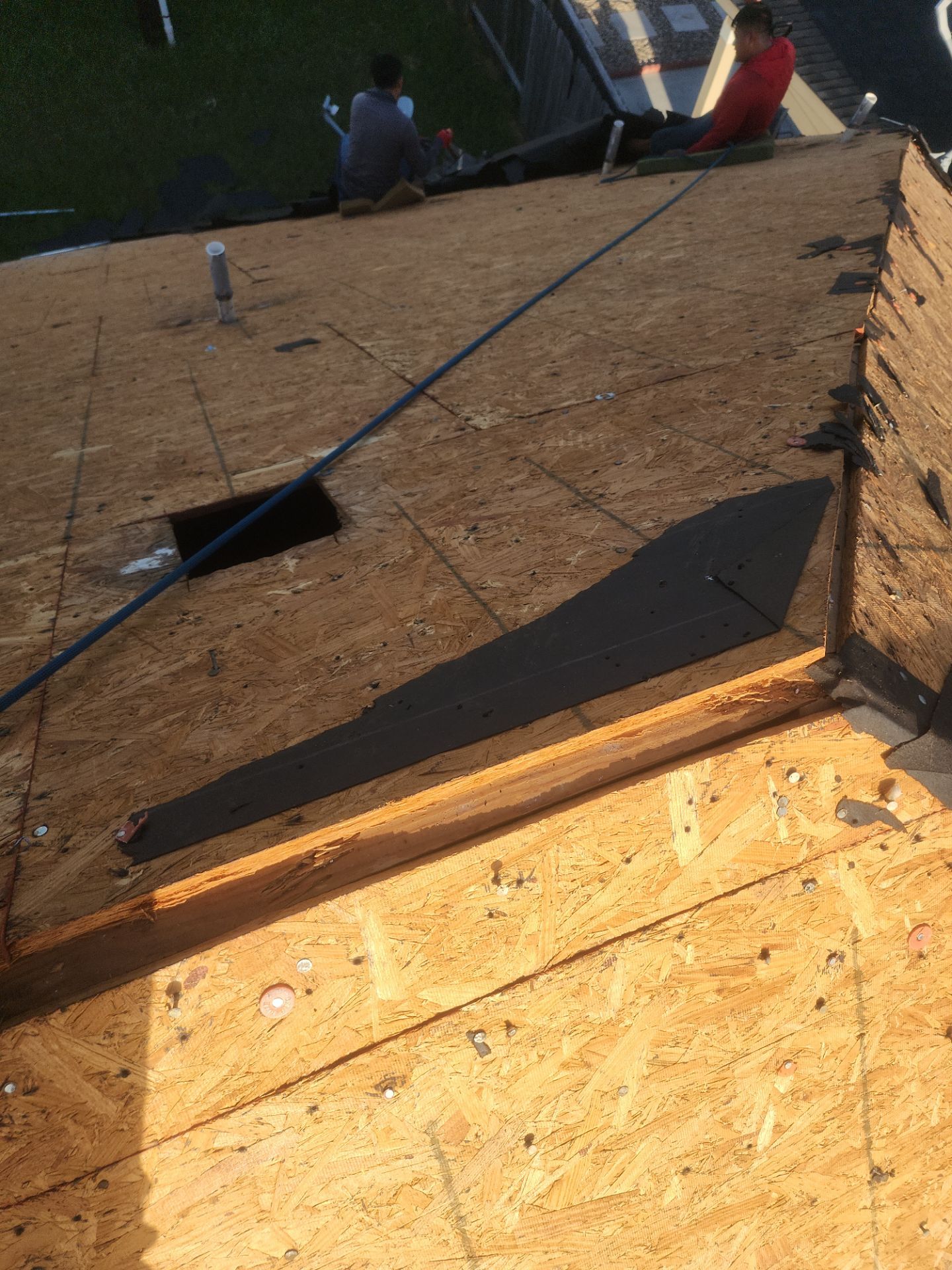 Residential Roofing Installation using Owen's Corning Duration (Lifetime) Shingles by Roof Repair Company
