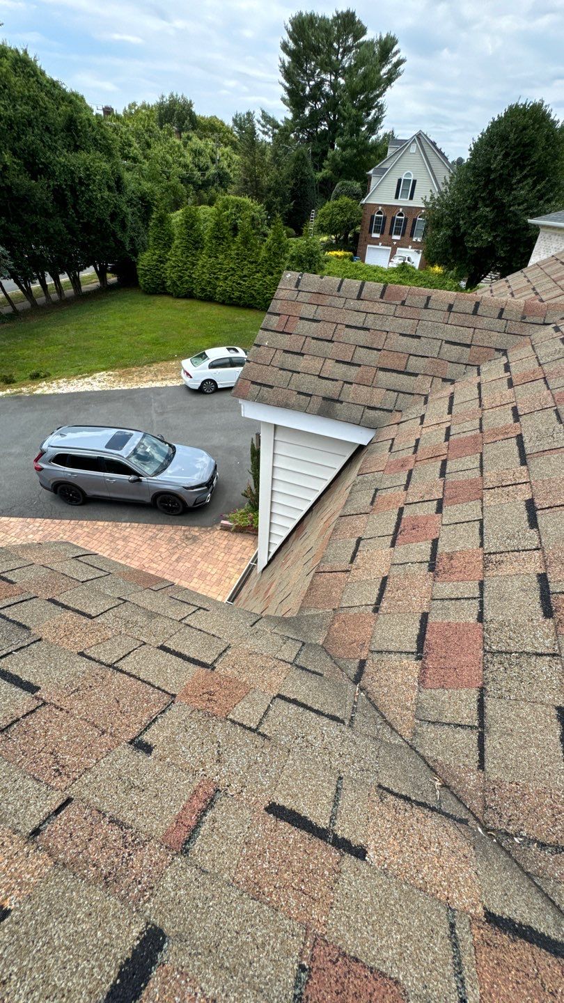 McLean: Residential Roof Installation with Landmark Pro Designer Shingles in Max Def Moire Black by RM Banning, Inc.
