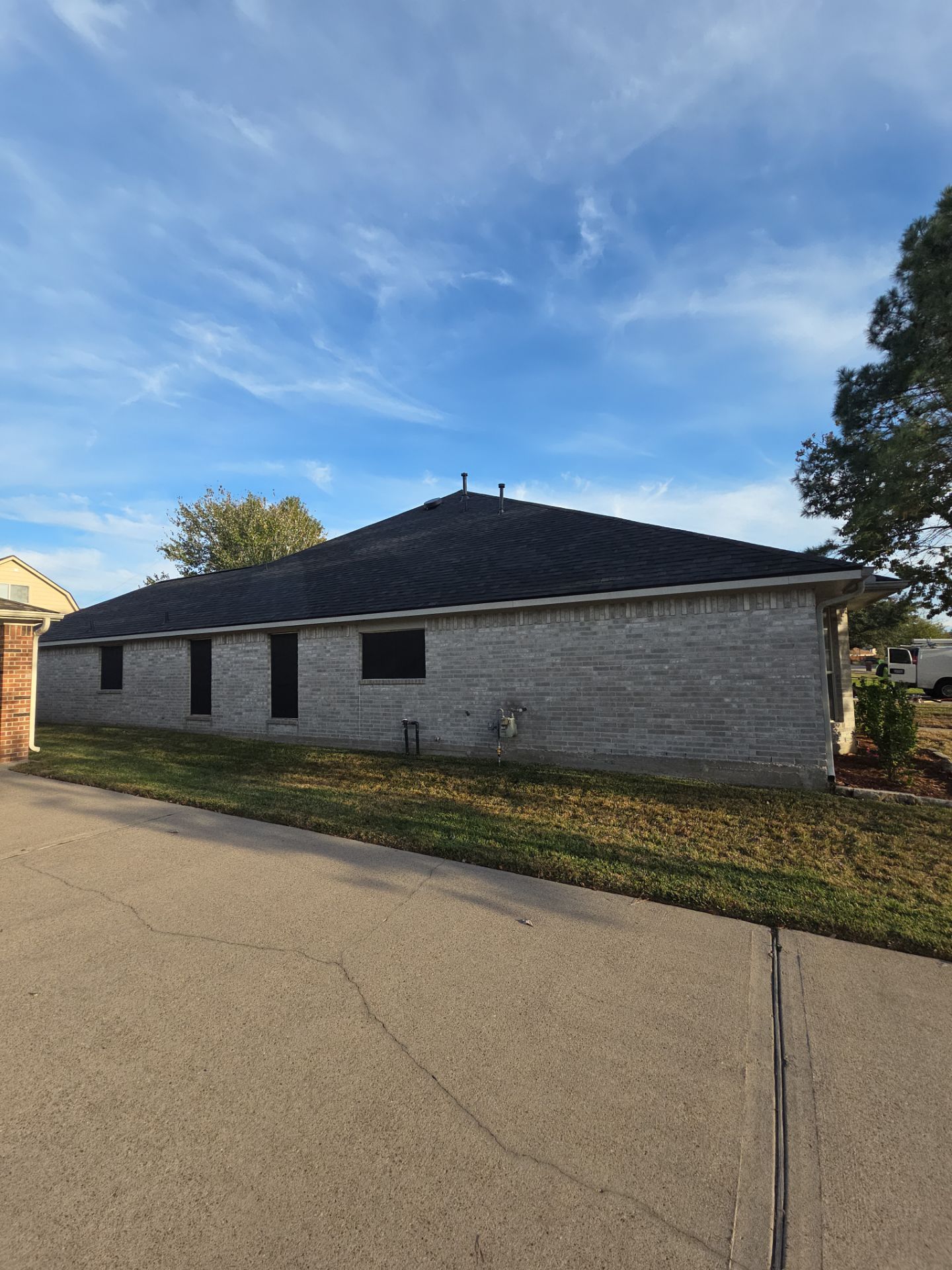 Residential Roof Replacement using OWENS CORNING OAKRIDGE by Elite Roofing LLC