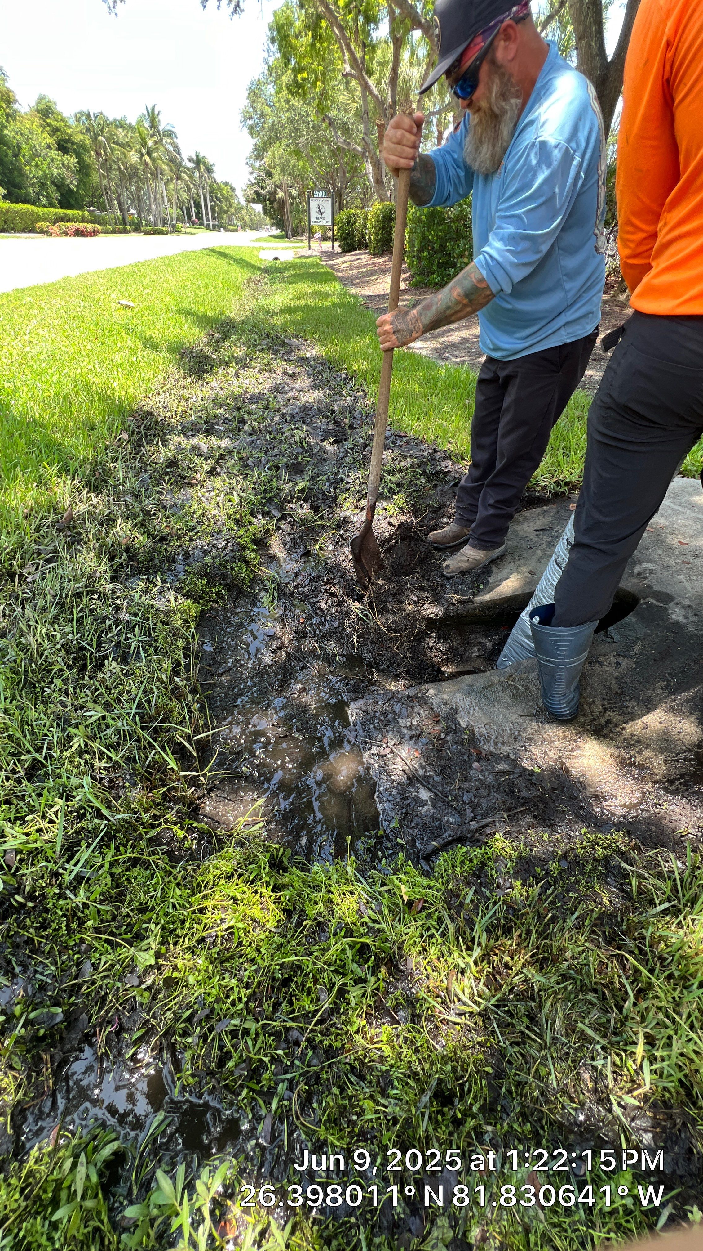 Pelican Landing Beach Parking Lot Stormwater System Maintenance by Don Mar, Inc. Storm Water Solutions