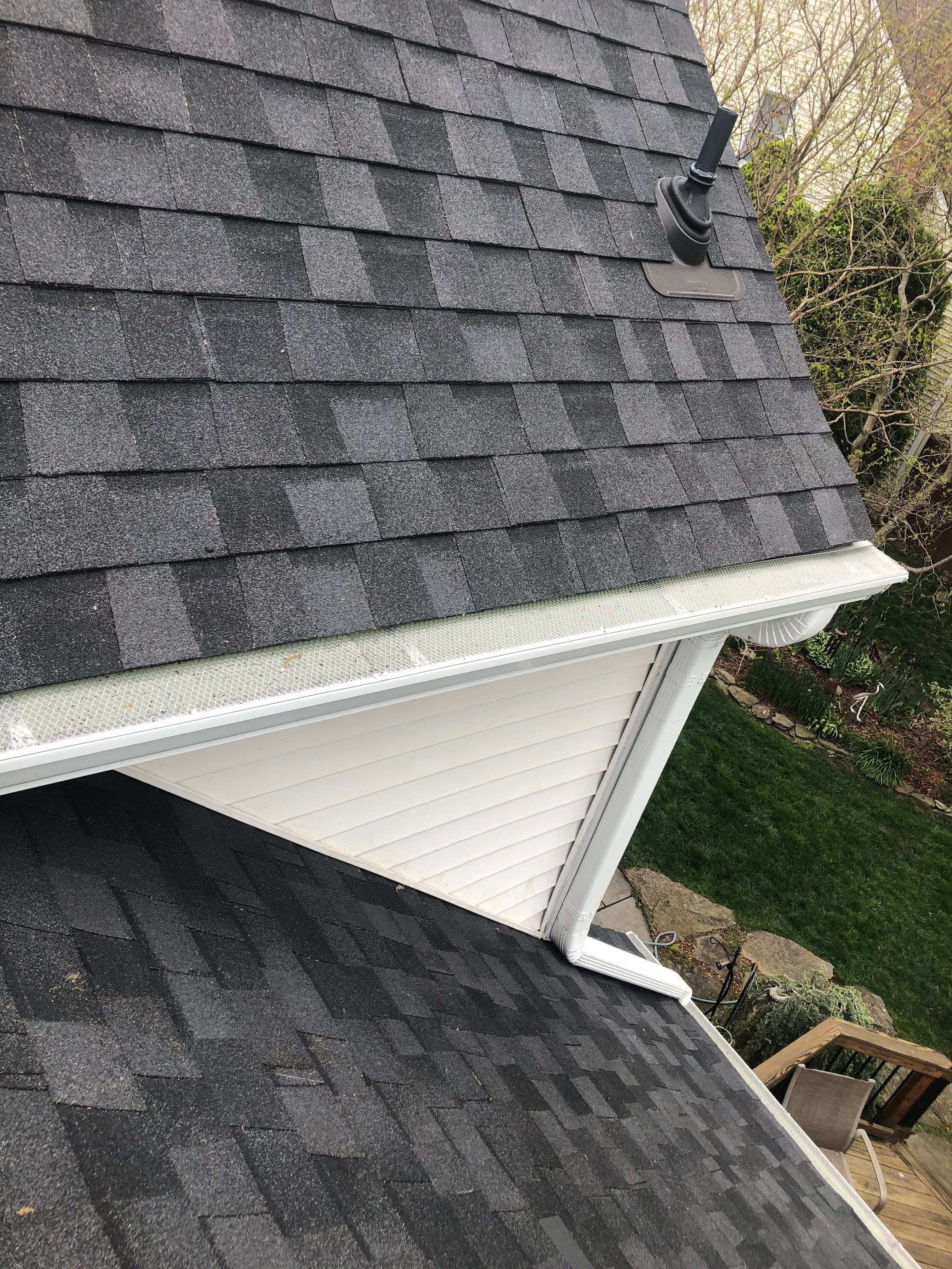 Vienna: CertainTeed Landmark Pro Designer Shingles in Max Def Moire Black by RM Banning, Inc.