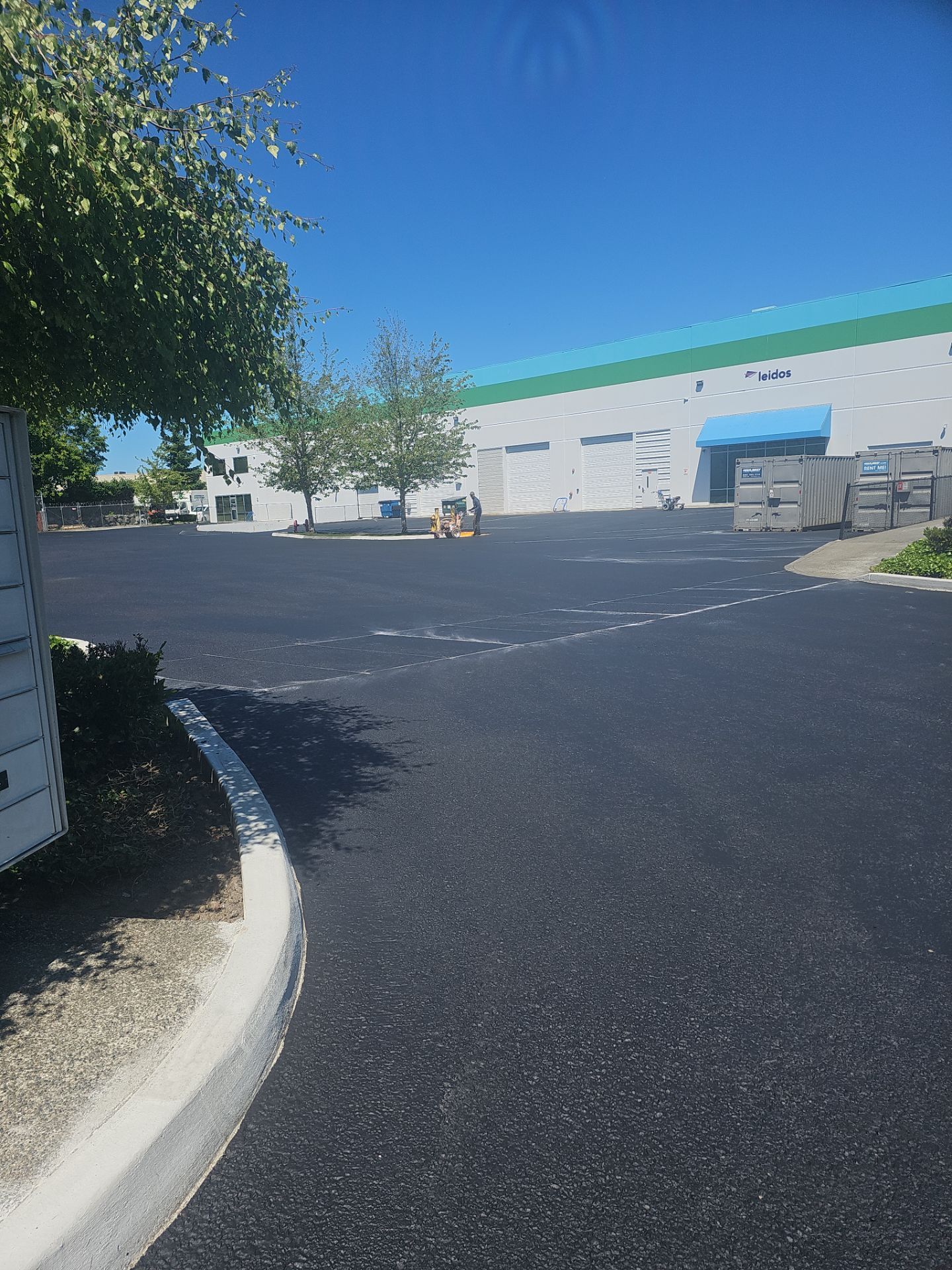 Commercial Sealcoat & Asphalt Patch Repair | Lynnwood  by Jireh Asphalt & Concrete Inc 