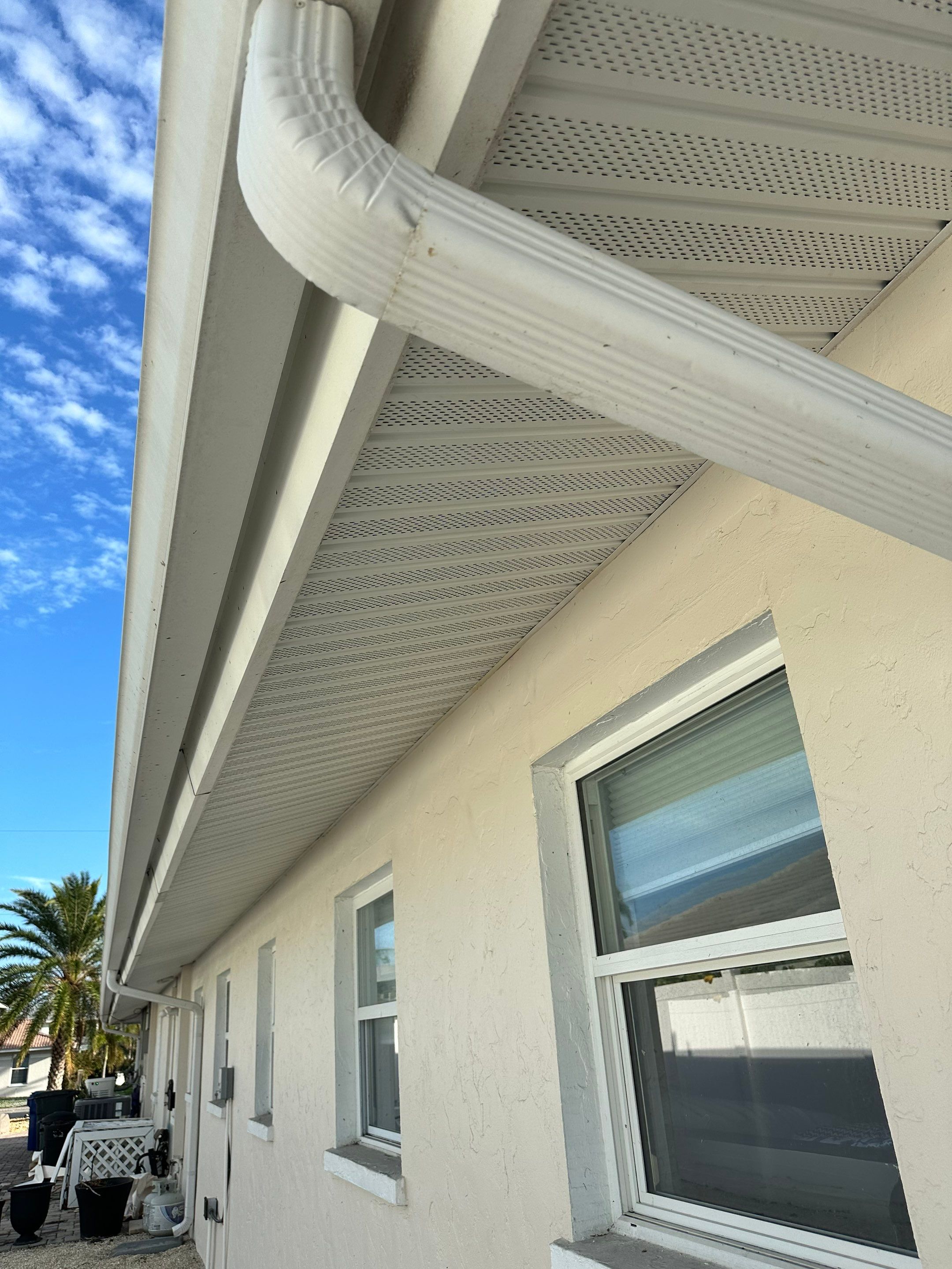 Soffit and Fascia Installation in Sarasota FL by Gutter Professors