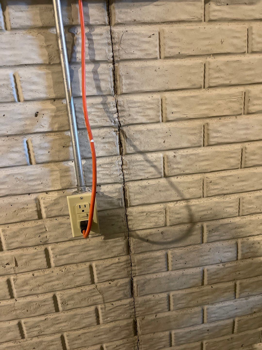 Structual Wood Reinforcement  using Structural Wood and Steel Reinforcements by Toledo Basement Repair 