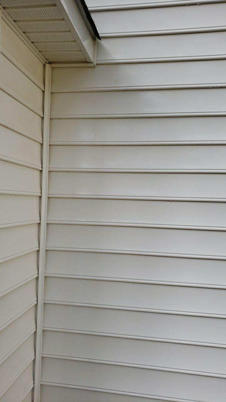 House Wash using cleaner by Power Wash Masters LLC