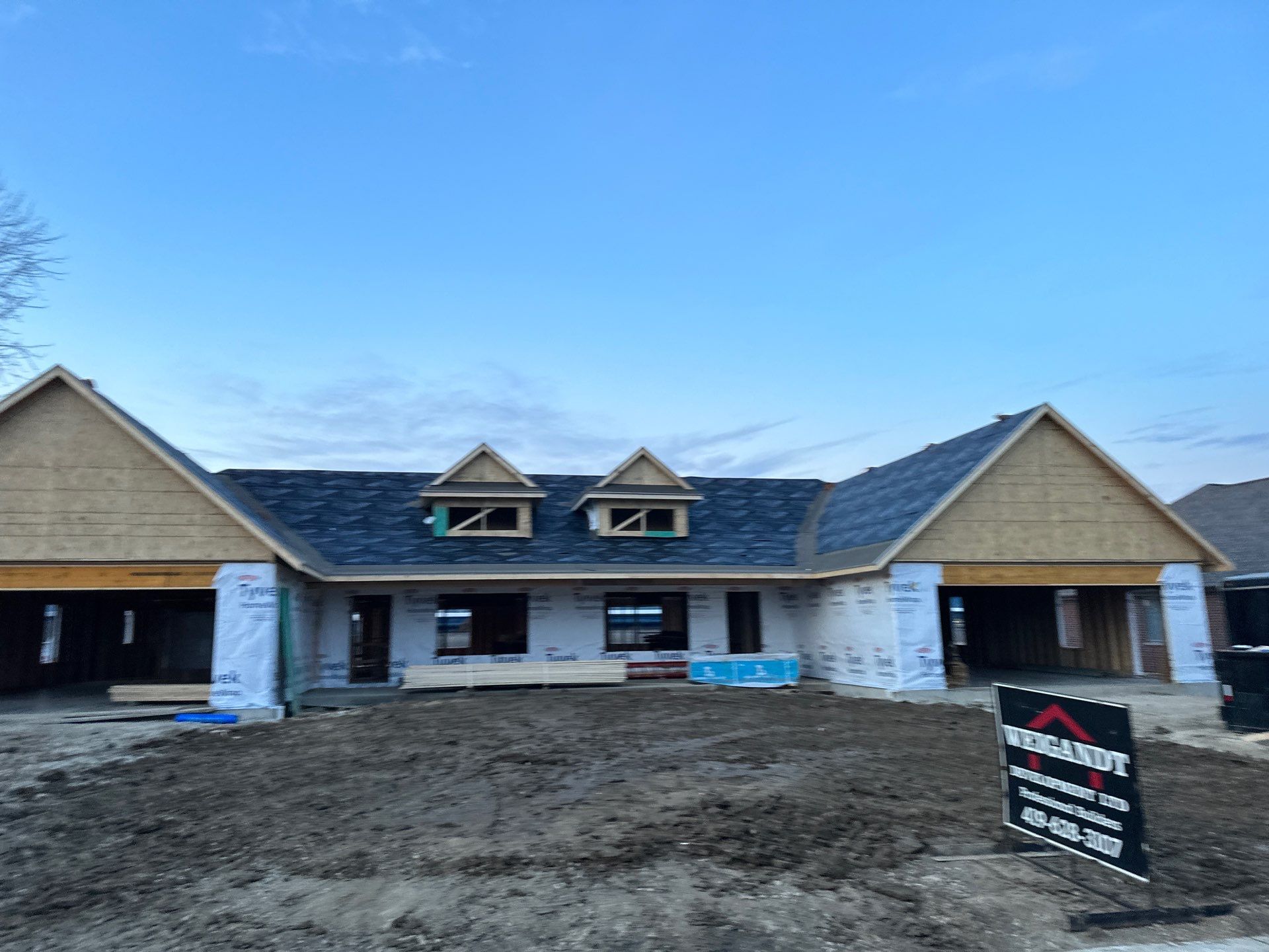 Residential Roofing Installation using CertainTeed Landmark Weathered Wood by Nitro Roofing and Construction