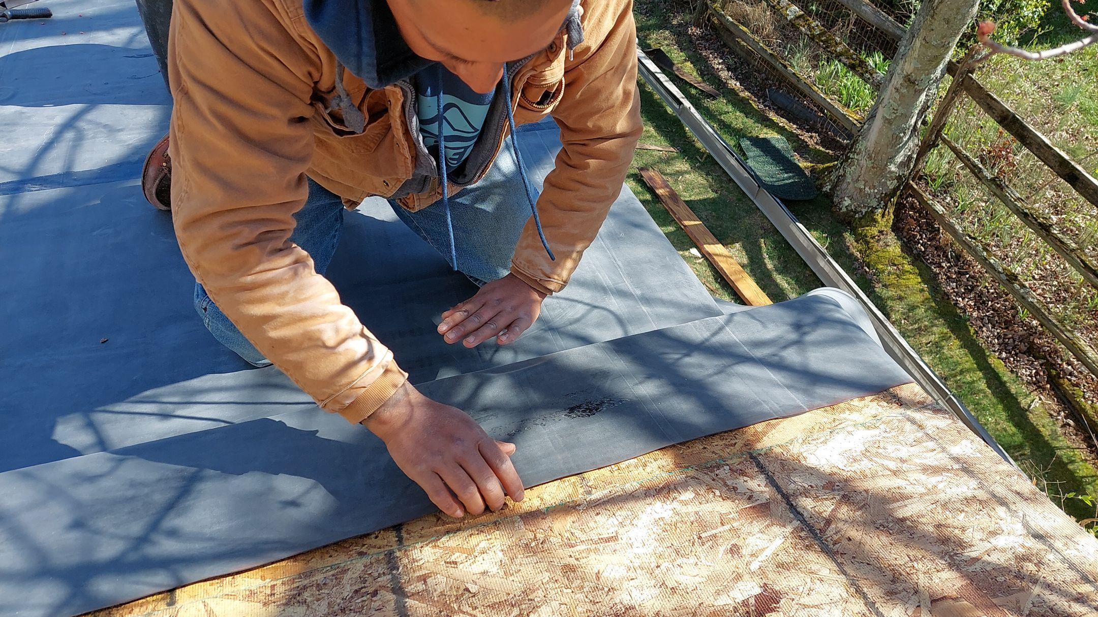 Black Shadow & Rubber by Tamlin Roofing