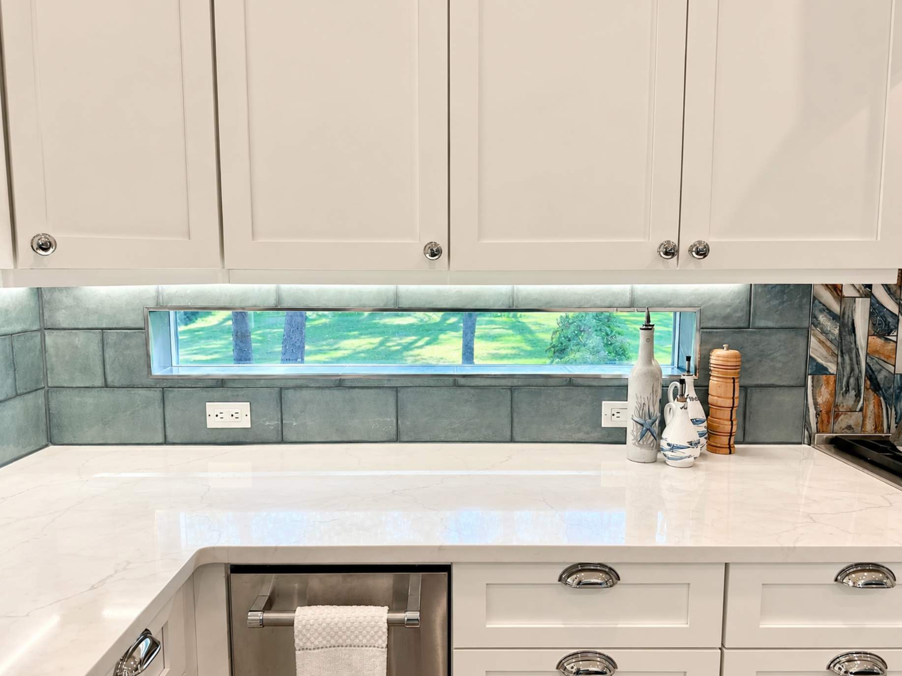 Kitchen & Bathroom Backsplash Collection by Integrity Tile and Home LLC