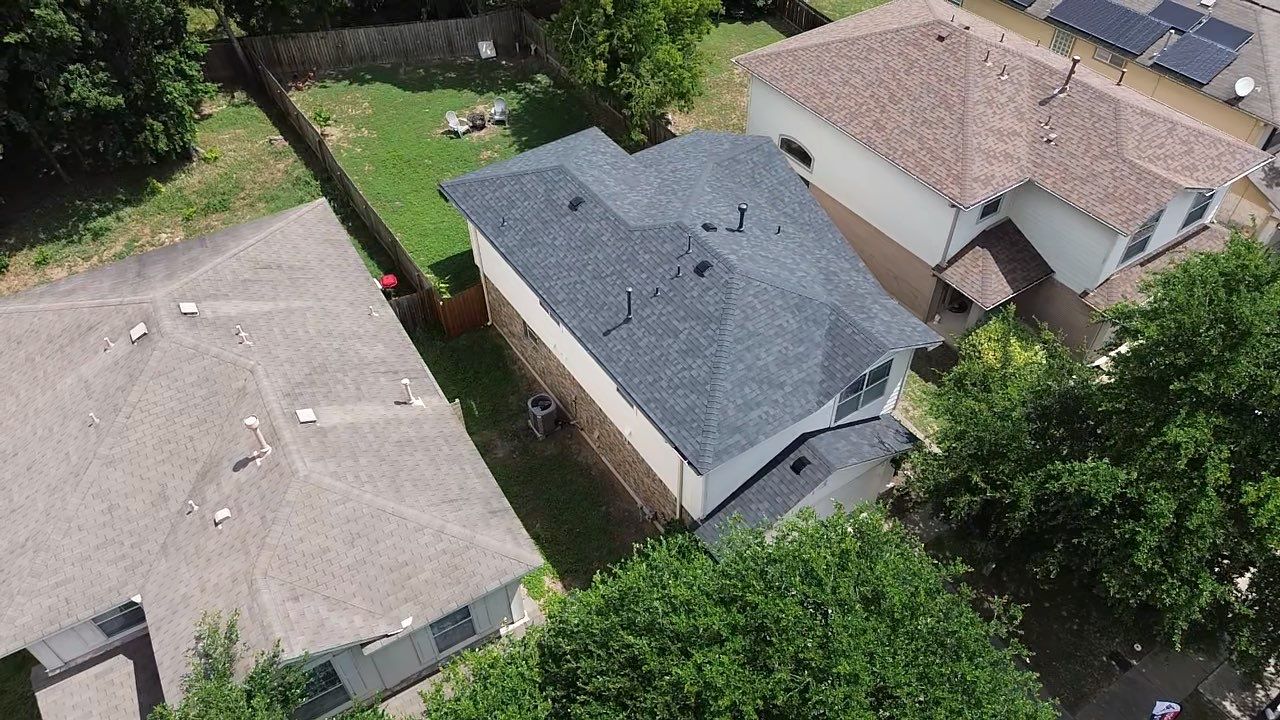 Onyx Black - Owens Corning TruDefinition Duration by RoofsOnly.com