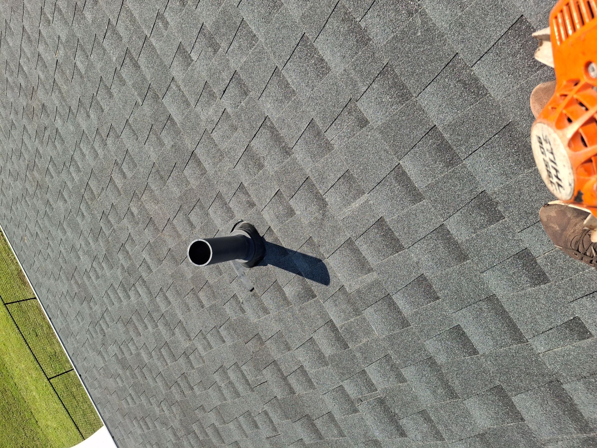 Residential Roofing Installation using GAF Timberline HDZ Charcoal by Rainstoppers Roofing