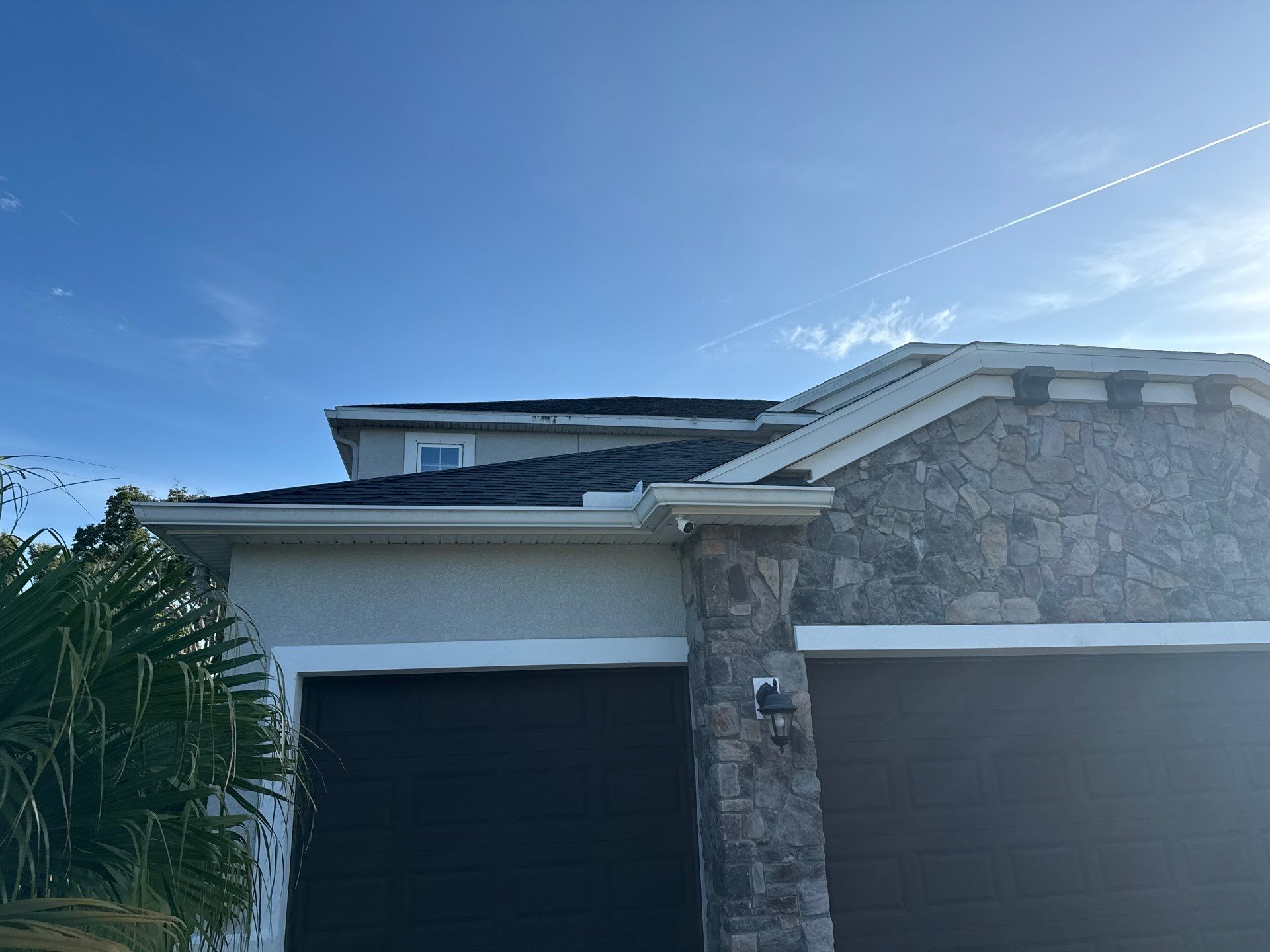 HOA-Required House Wash & Concrete Cleaning – Old Mill Preserve, Palmetto, FL by Sunshine AquaWash