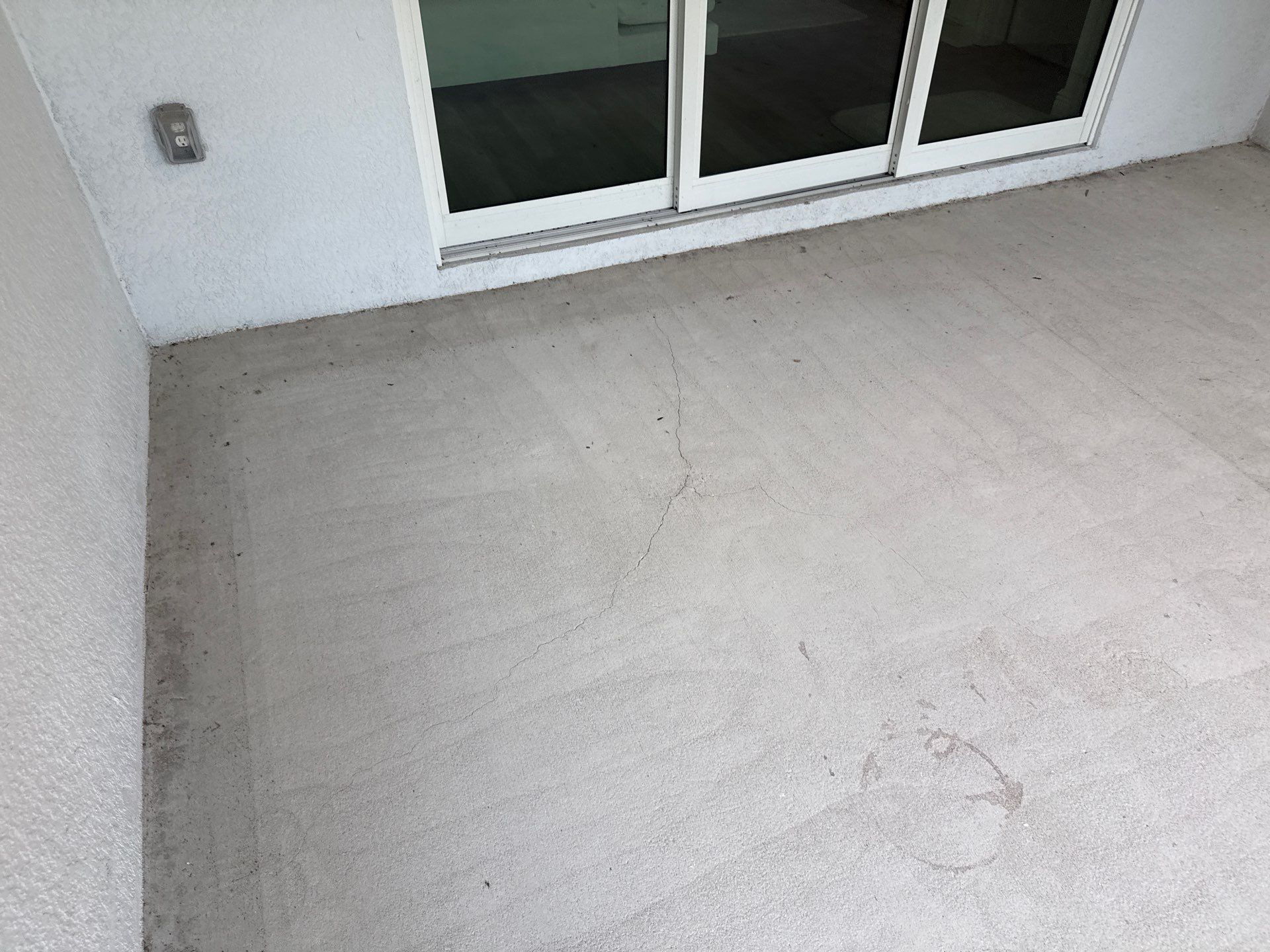 Lanai & Screen Cleaning – Imperial Lakes, Palmetto, FL by Sunshine AquaWash