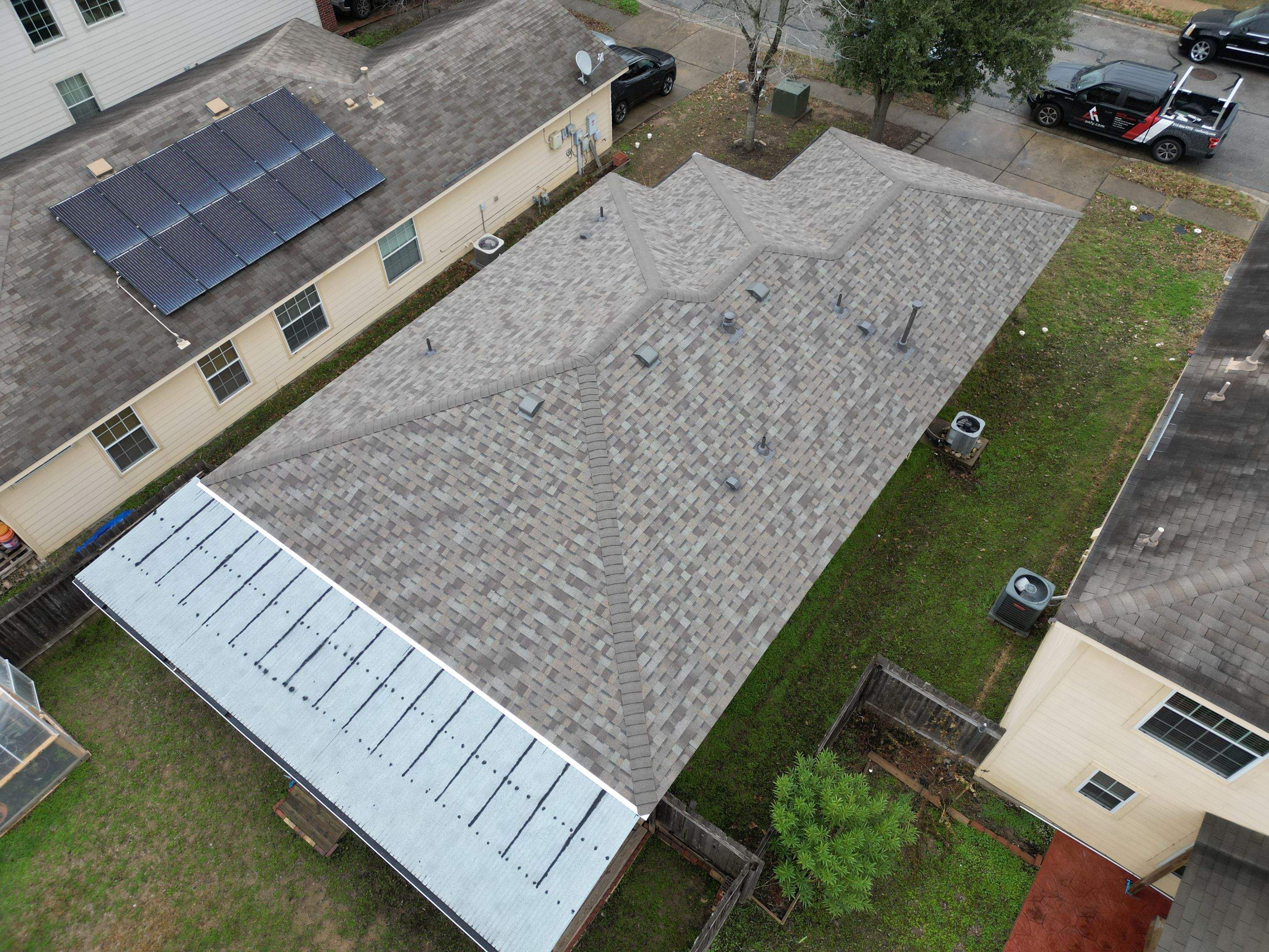 Driftwood - Owens Corning TruDefinition Duration by RoofsOnly.com