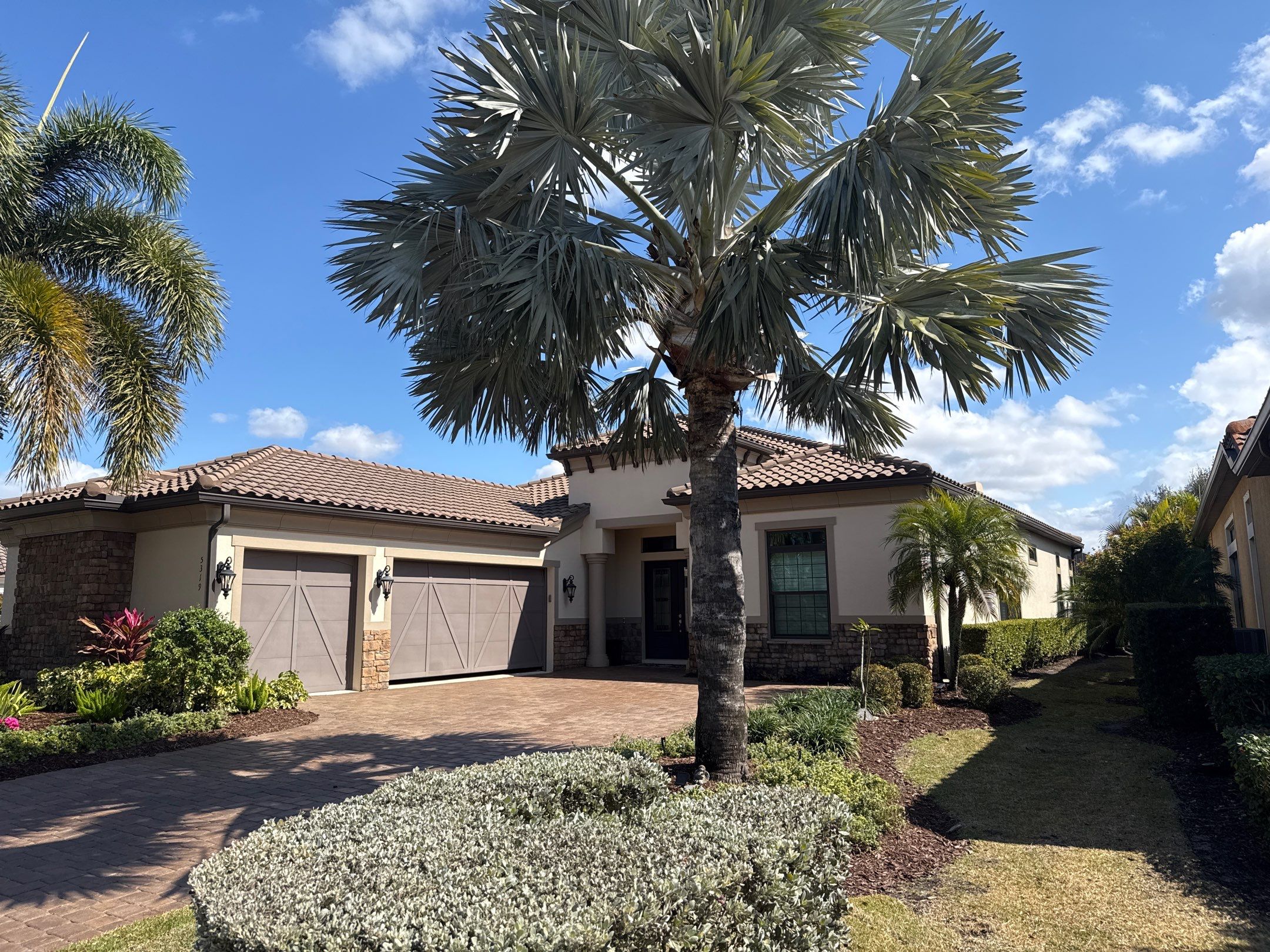 Barrel Tile Roof Cleaning – Lakewood Ranch, FL by Sunshine AquaWash