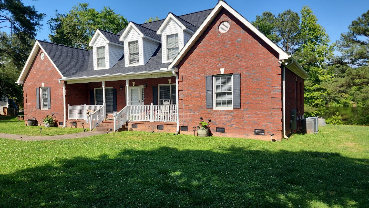 Residential Roofing Installation using Owens Corning® Oakridge Onyx Black by Indigo State Roofing