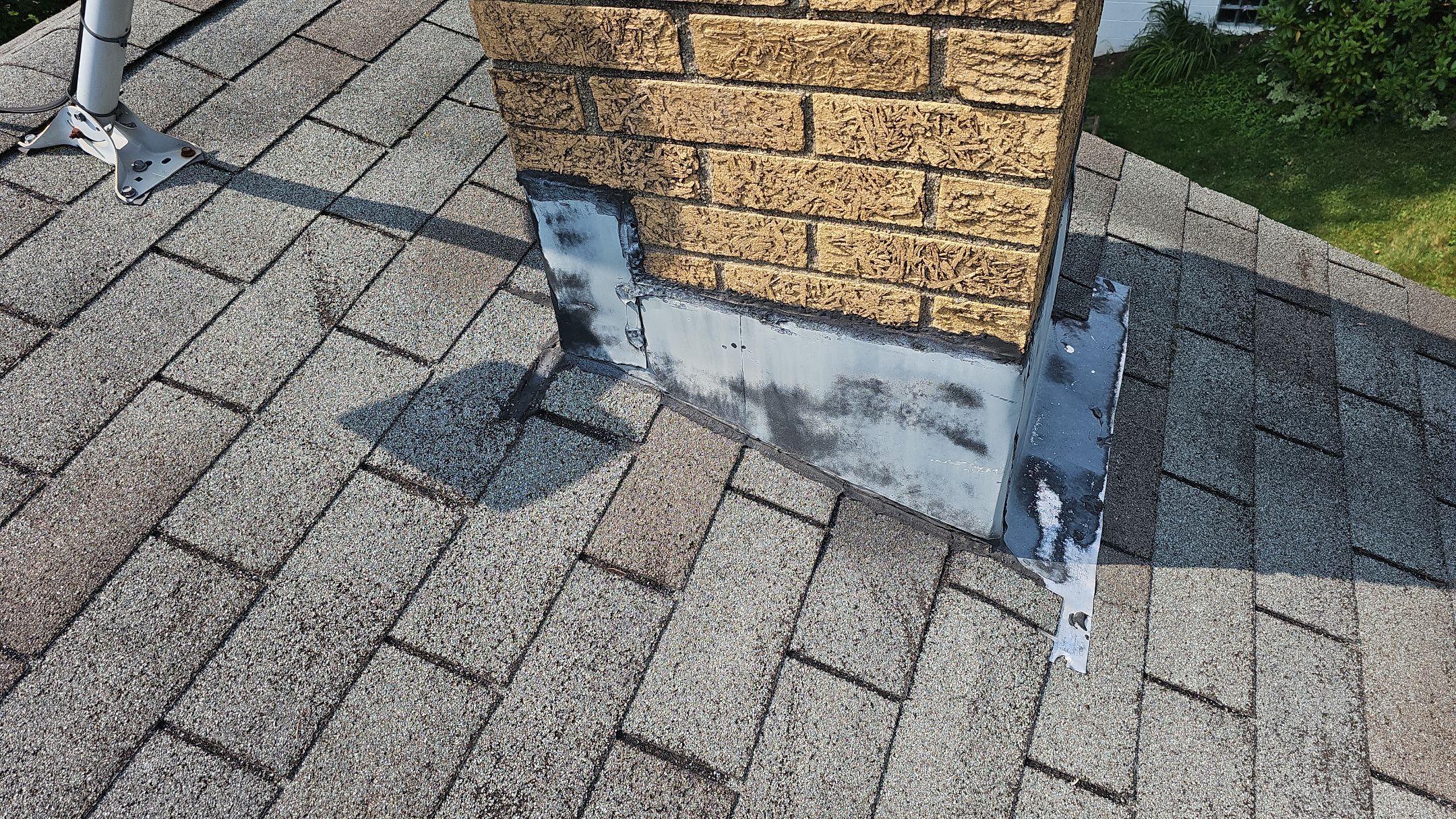 ATLAS PINNACLE COLOR: PEWTER by Eagle Eye Roofing