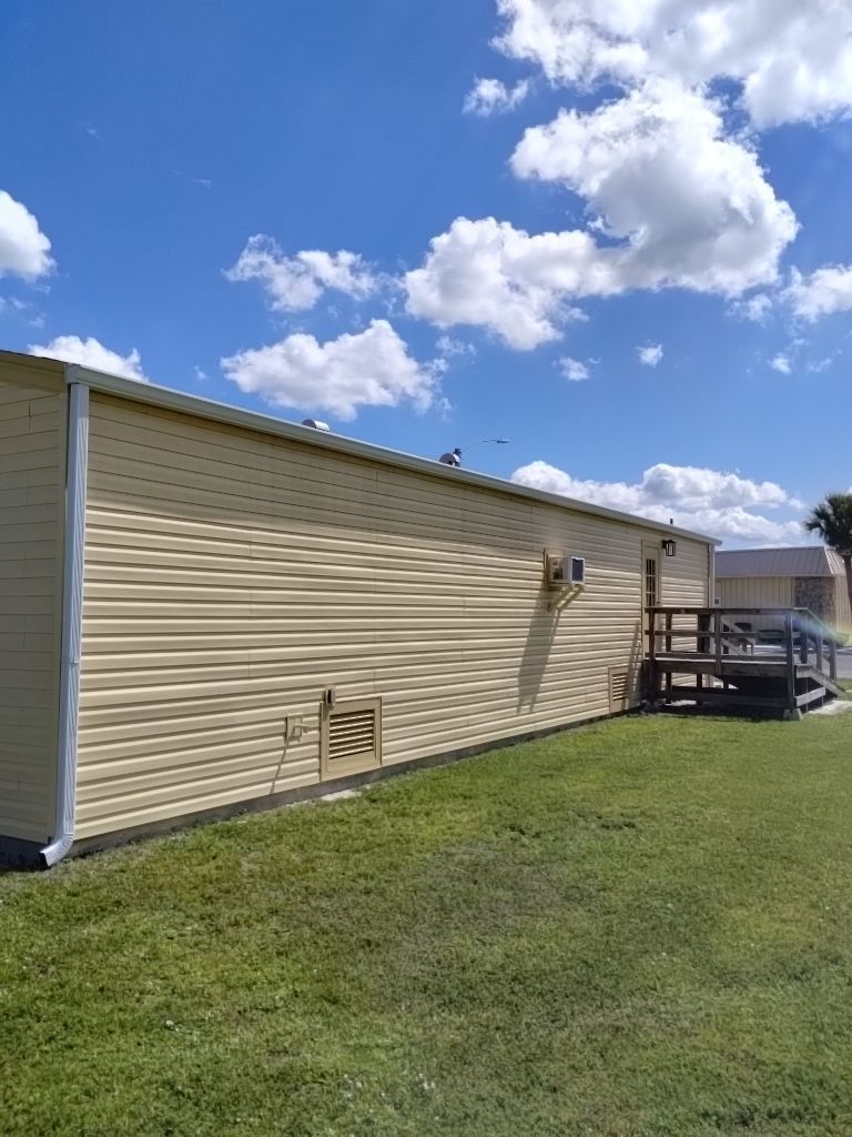 Aluminum Seamless Gutters using K-Style Seamless Gutters in North Fort Myers, FL by Gutter Professors