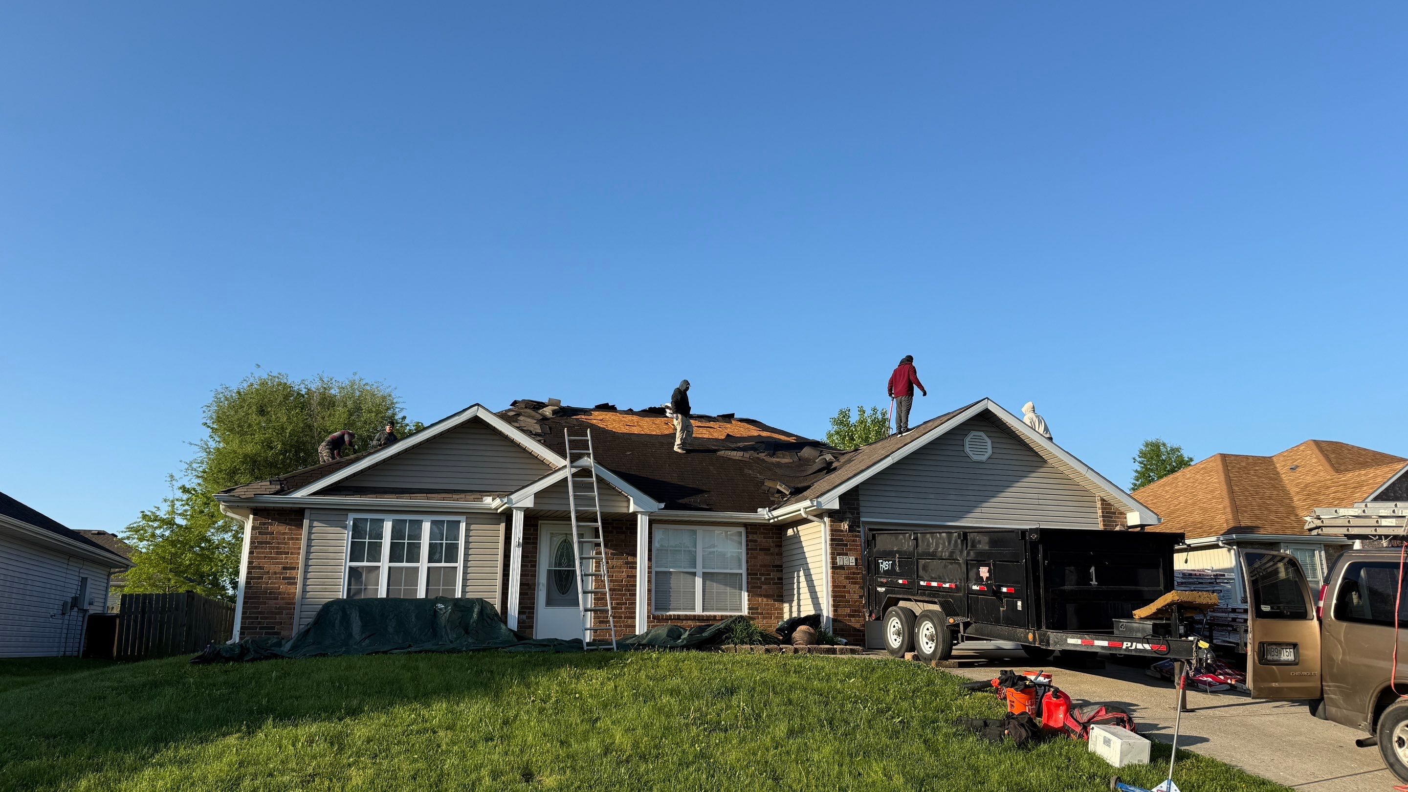 GAF Timberline HDZ Asphalt Shingle Roof Replacement in Warrensburg by Summit Roofing