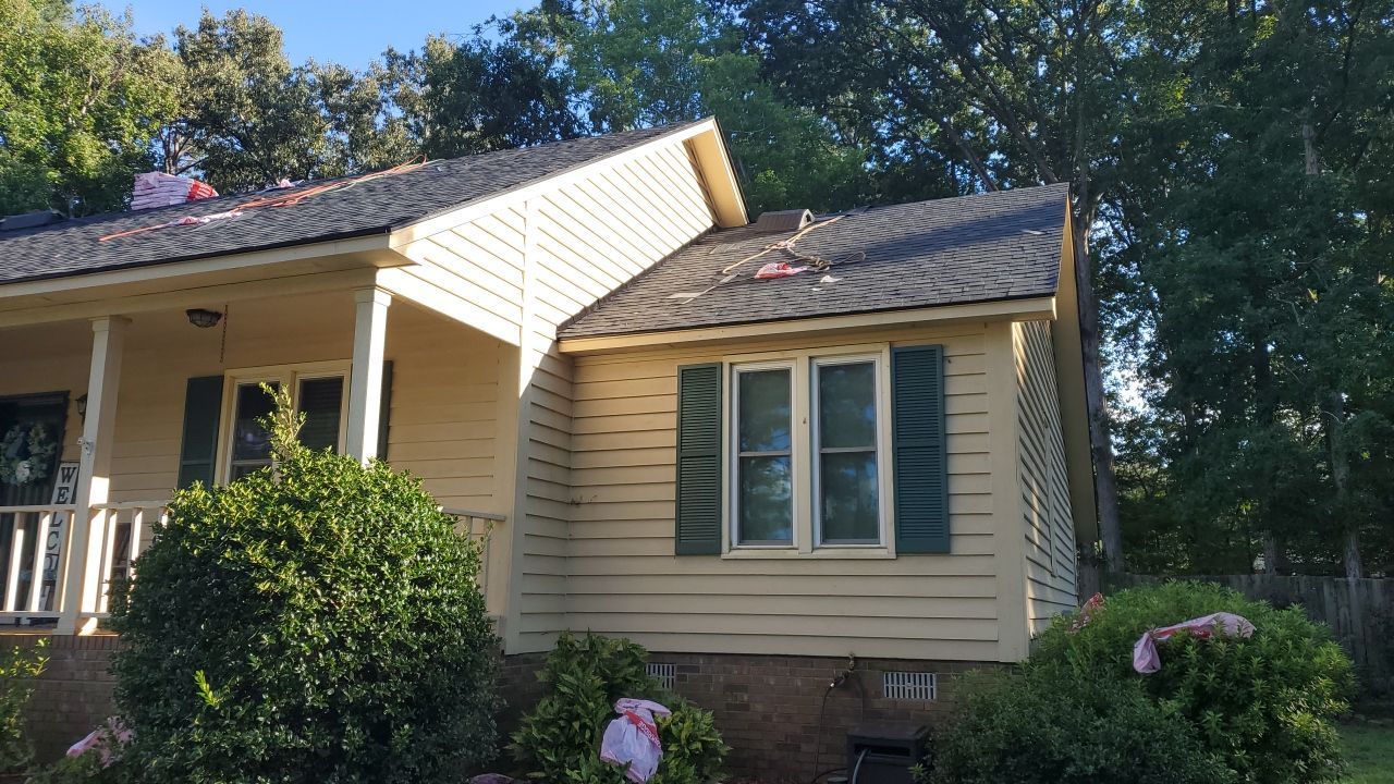 Residential Roofing Installation using Owens Corning® Oakridge Onyx Black by Indigo State Roofing