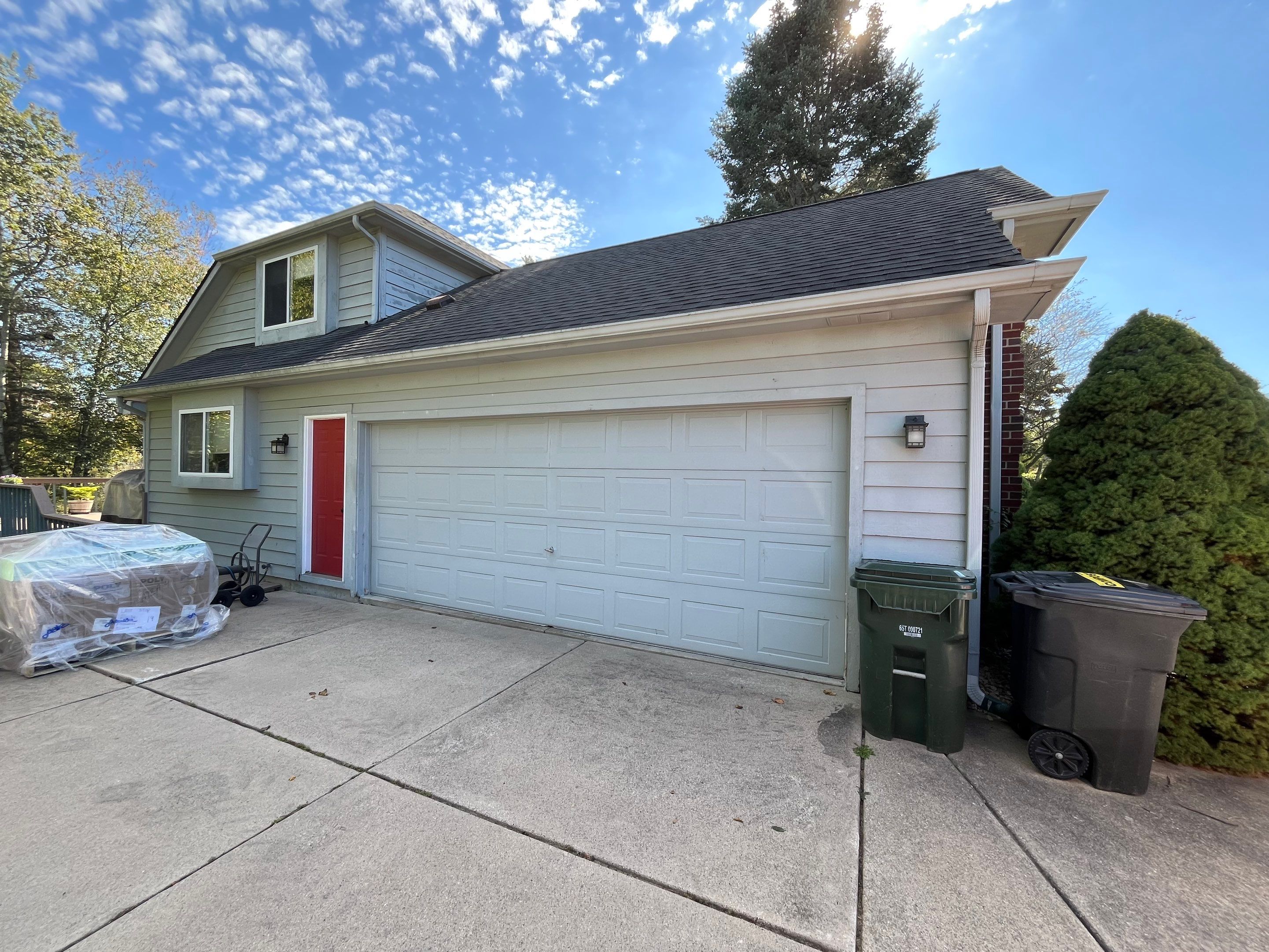 Siding Replacement using Ascend Laguna Blue by 180 Contractors