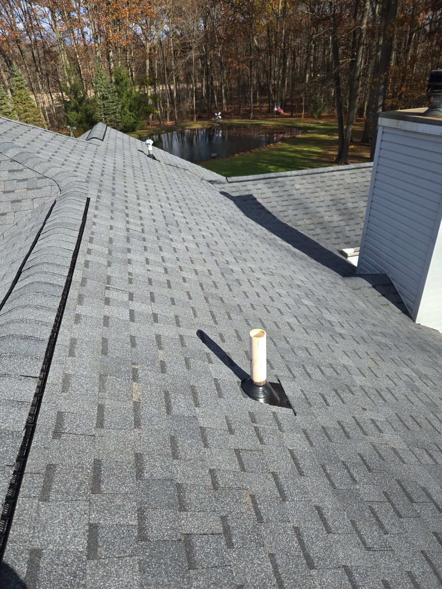 Atlas Pinnacle, Color, Pewter by Eagle Eye Roofing