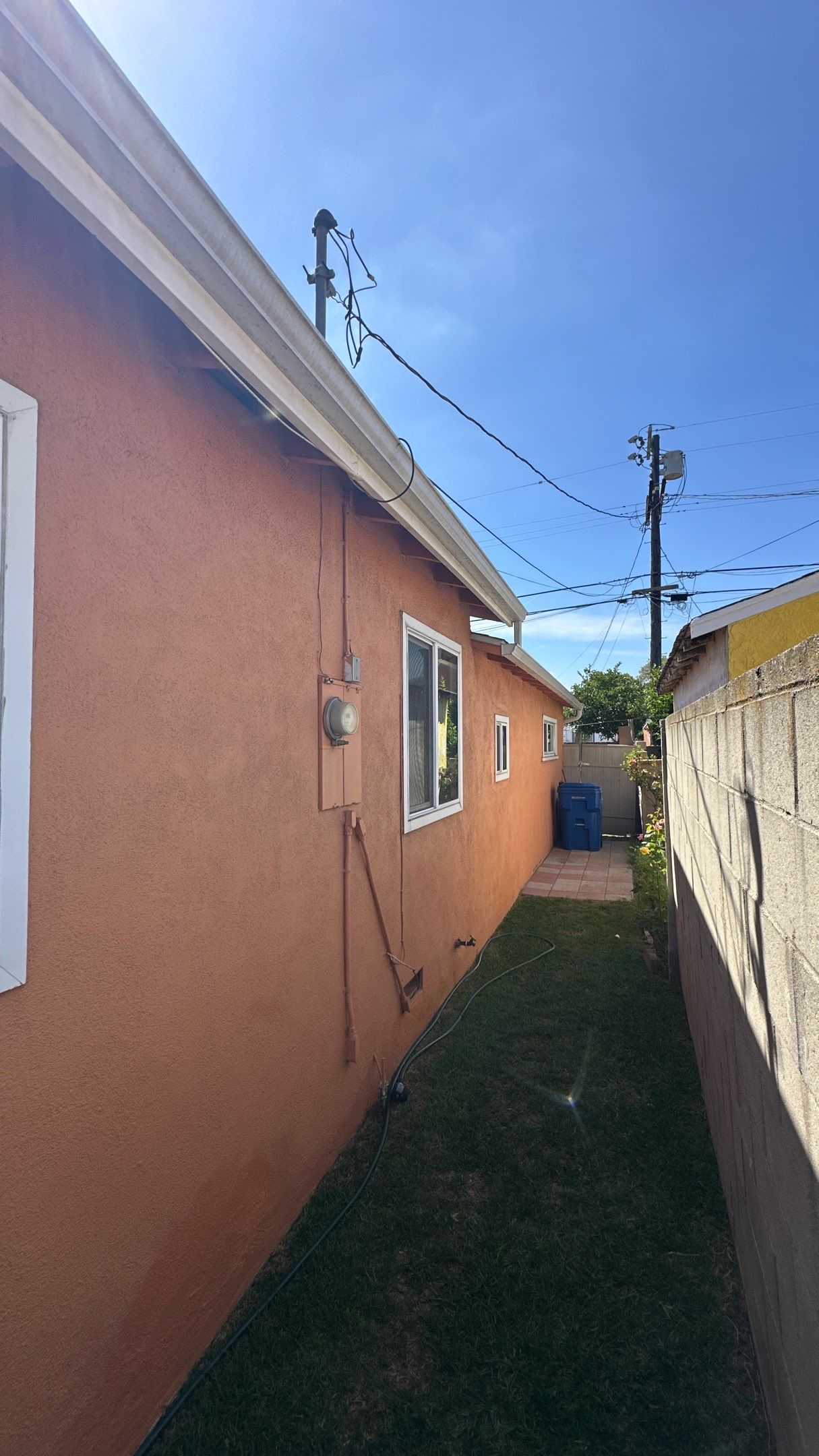 16-Panel Residential Solar System Installation in Los Angeles by AWS Solar