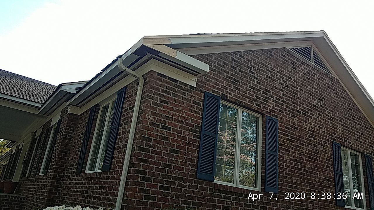 Fascia and Soffit by American Roofing NC