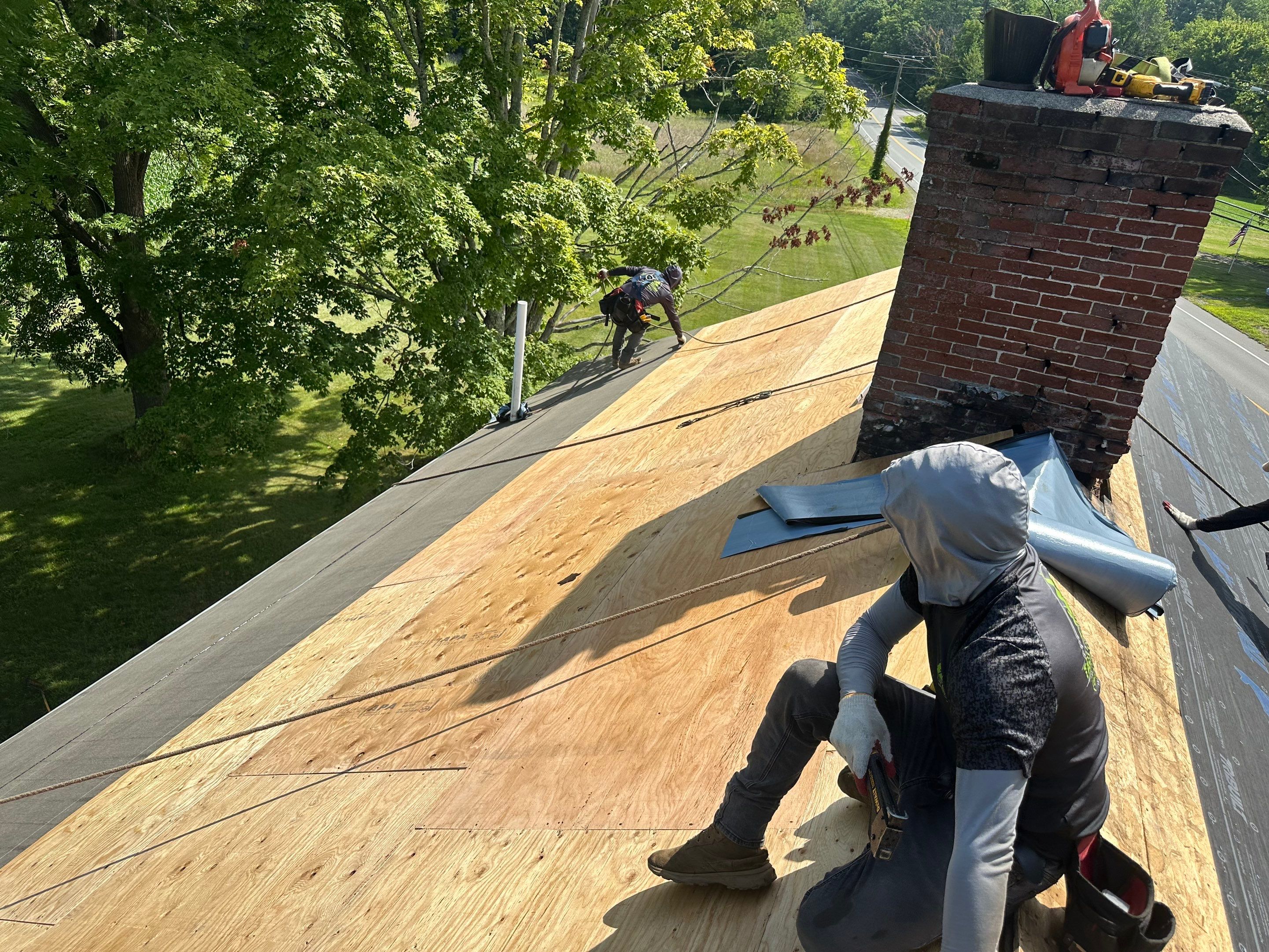 π π₯ HOLLIS, NH JUST GOT A LITTLE BETTER LOOKING! π₯π by Tall pine roofing