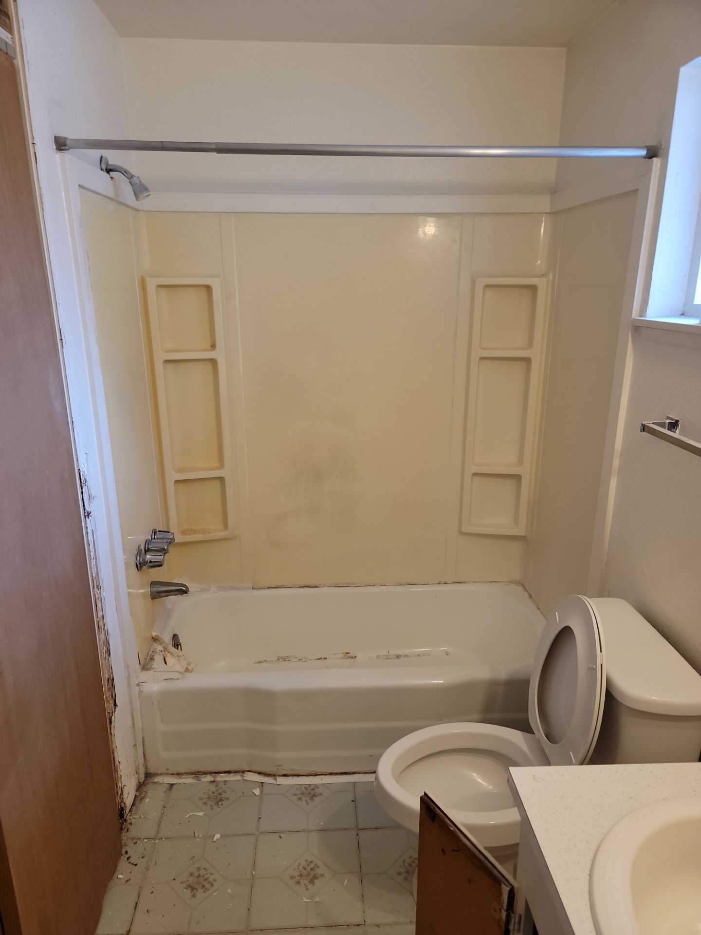 Lakewood remodel by Long Range Customs LLC