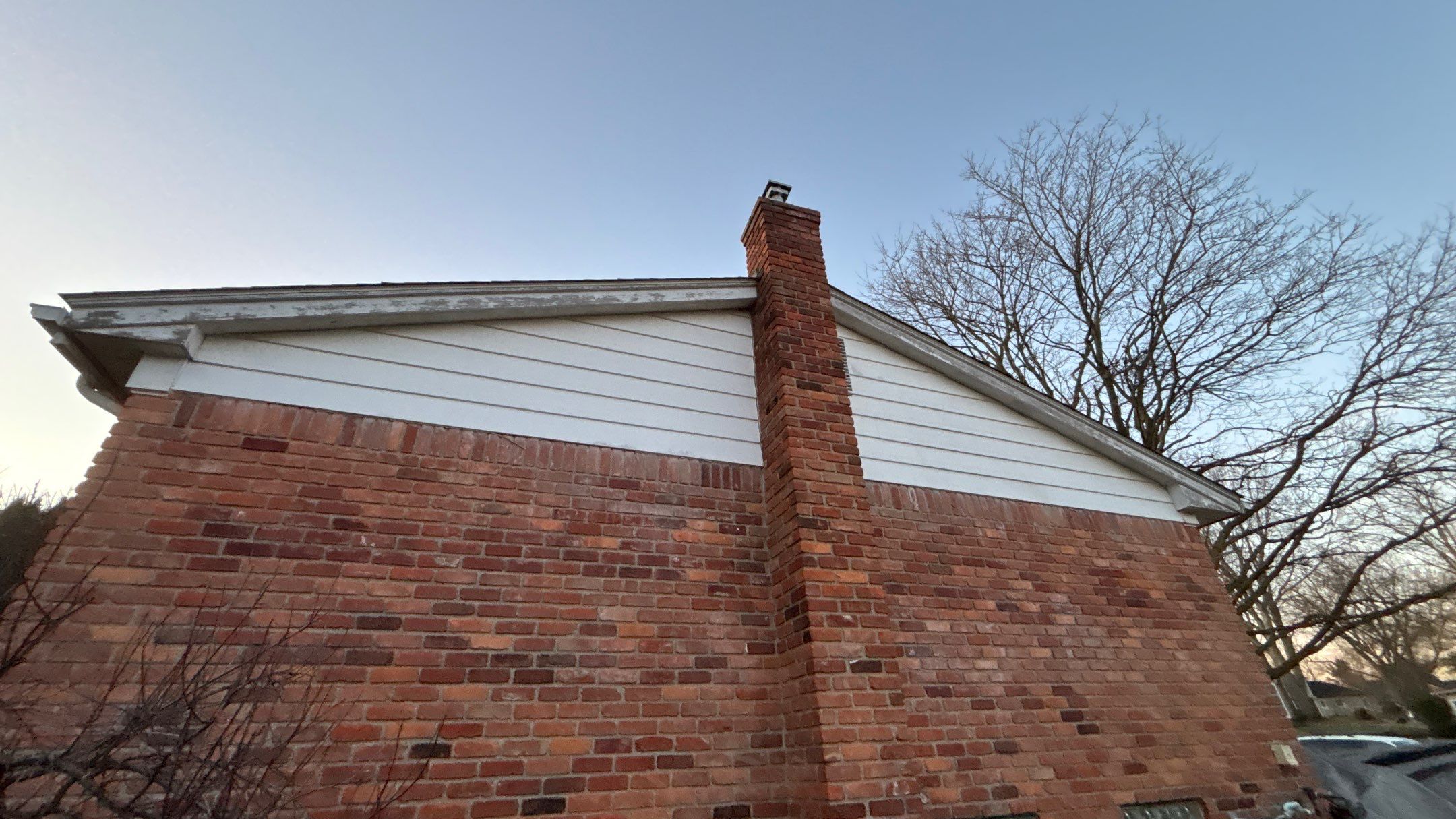 Siding Replacement using Alside Charcoal Smoke and Roof Replacement using Owens Corning Peppercorn by 180 Contractors