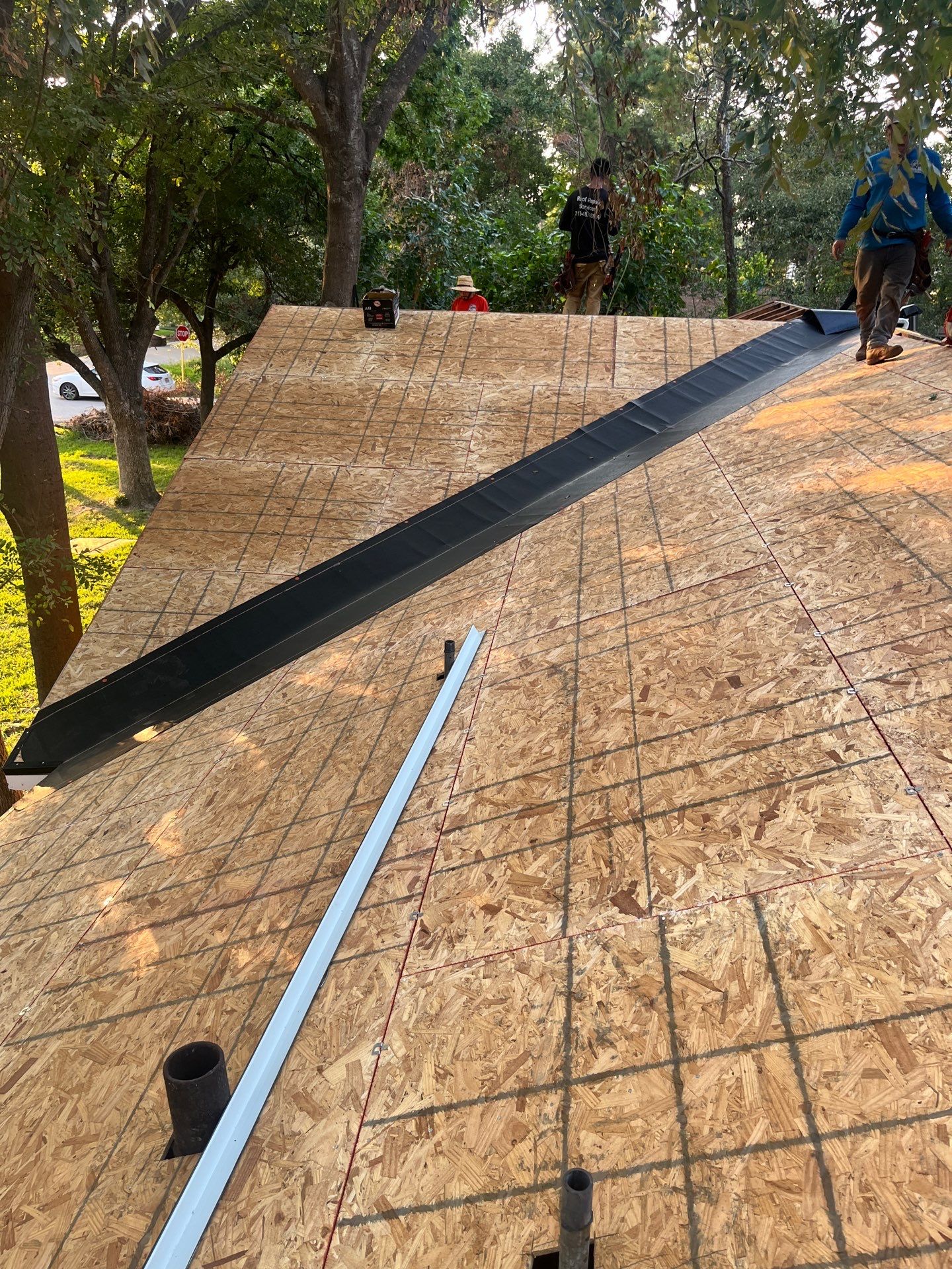 Residential Roofing Installation using Owen's Corning Duration (Lifetime) Shingles by Roof Repair Company