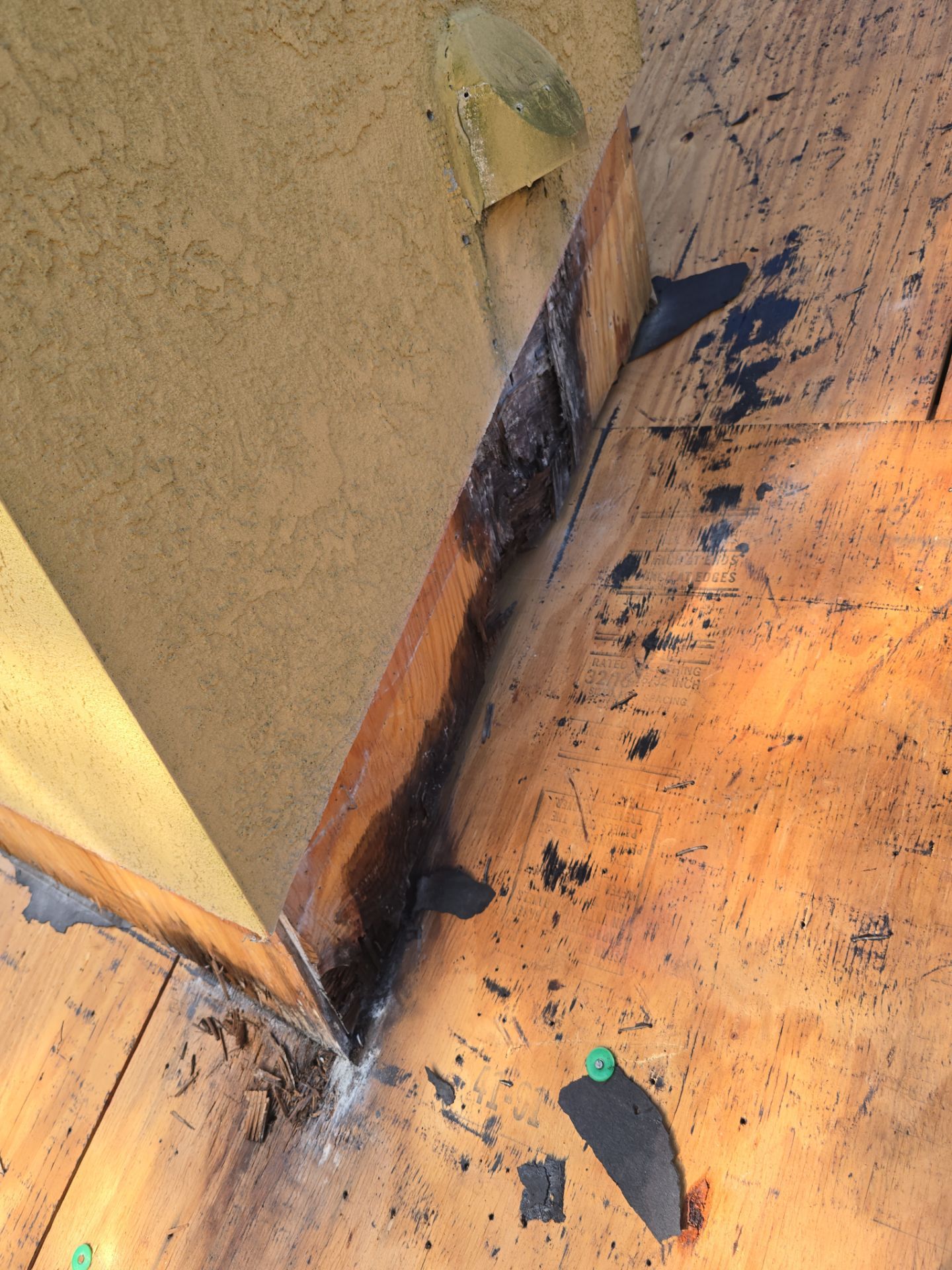 Roof Replacement in Valrico, FL by Shingle Masters Roofing
