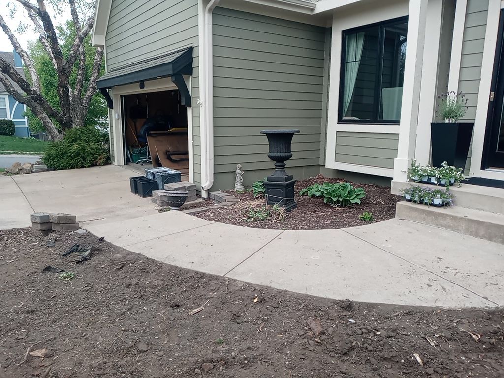 Front Yard Landscape by LAND ESCAPES LLC