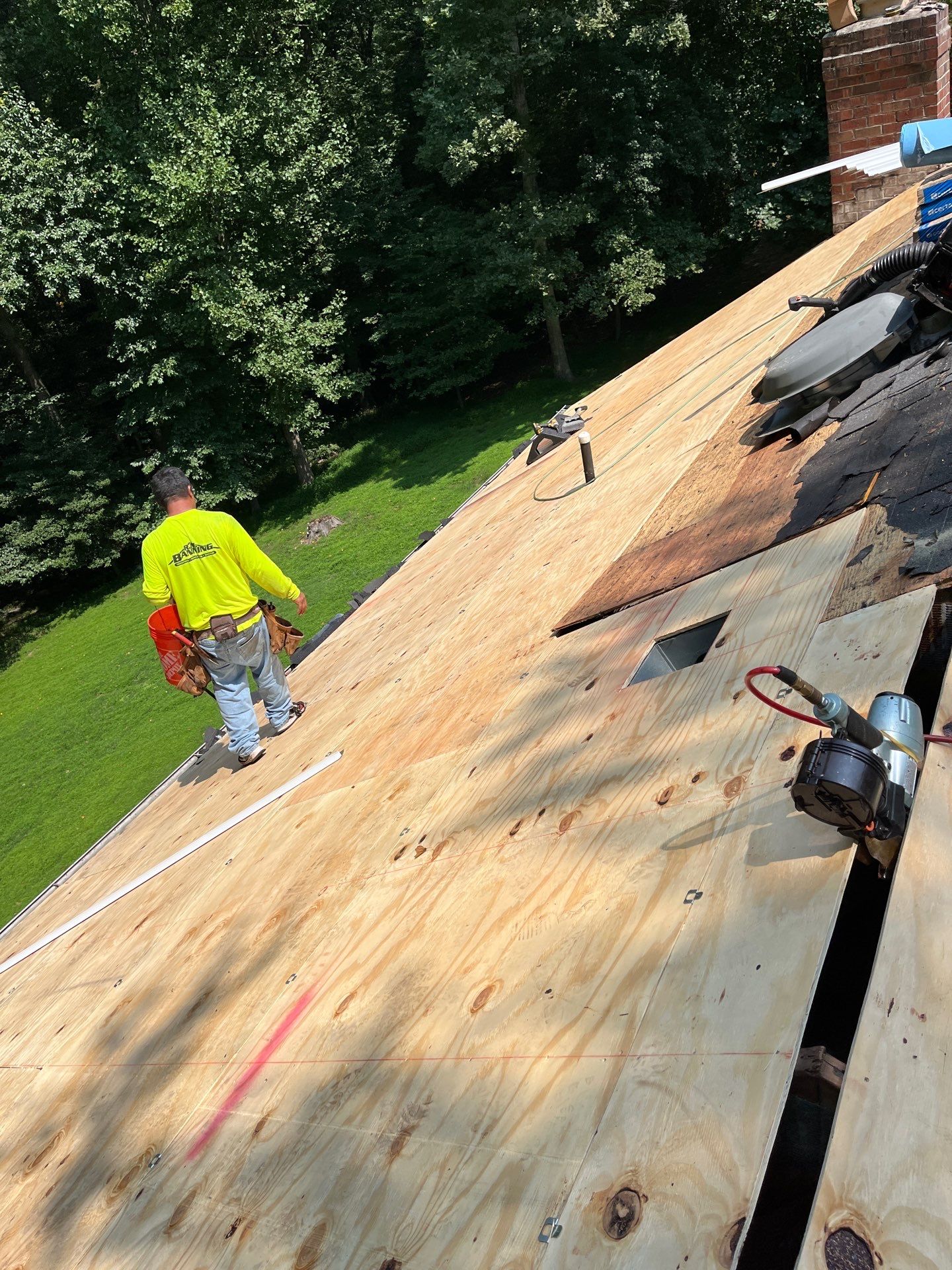 Oakton: Residential Roof Replacement with CertainTeed Landmark Designer Shingles in Pewter by RM Banning, Inc.