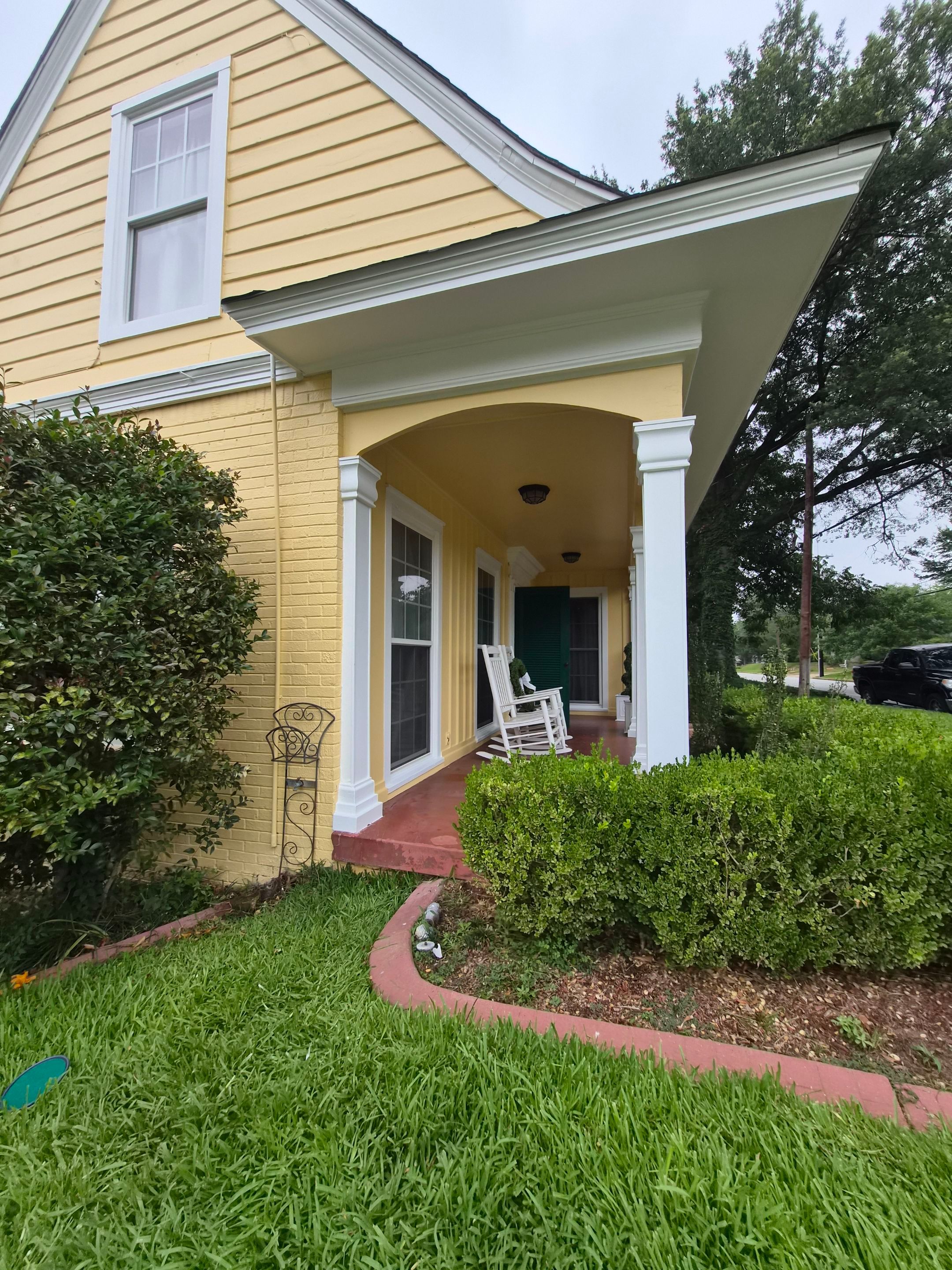 A Historic Tyler Home Gets a Careful Exterior Refresh by Quality Coats Painting