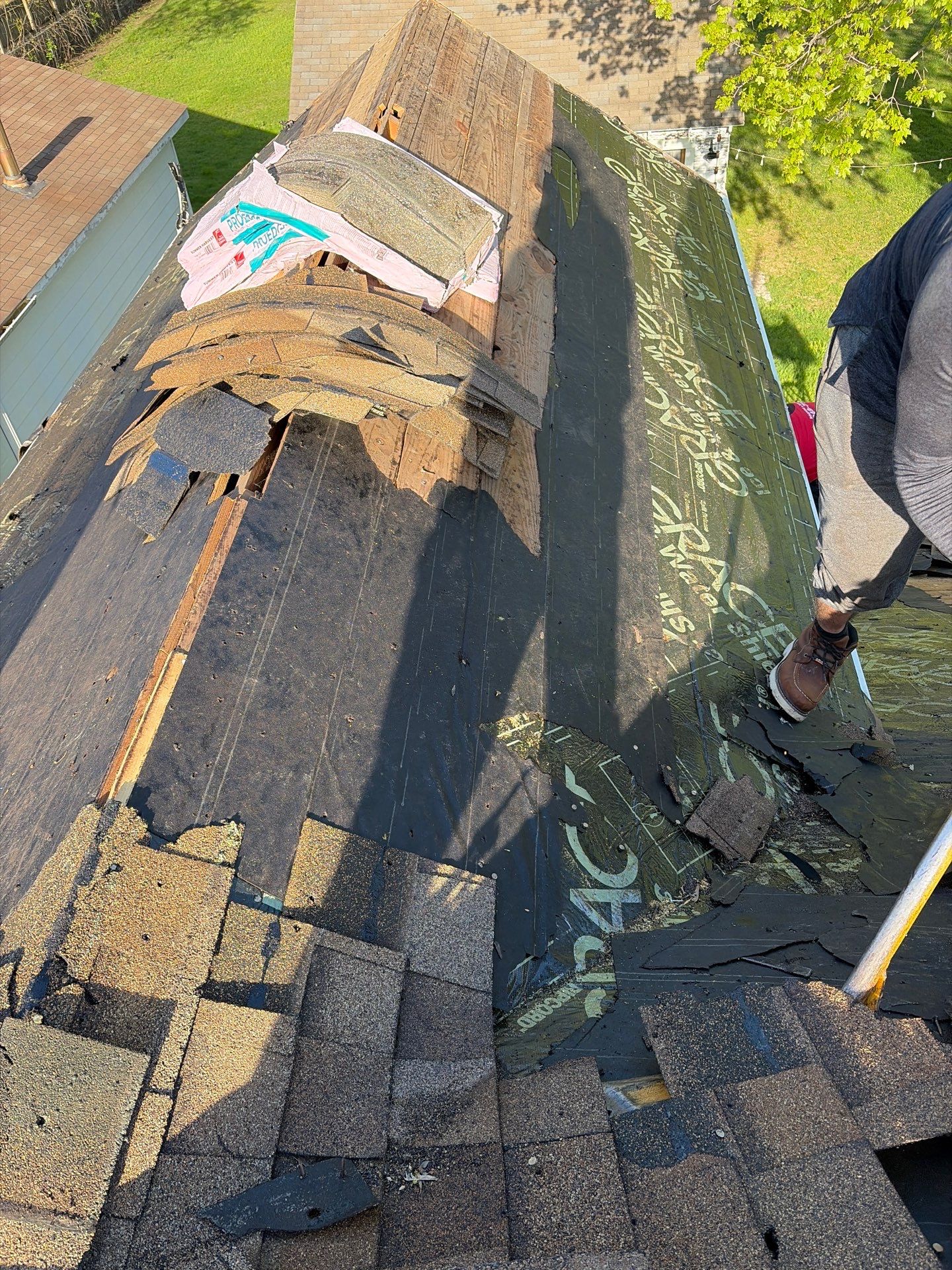 Roof Replacement using Owens Corning Duration Flex by 180 Contractors