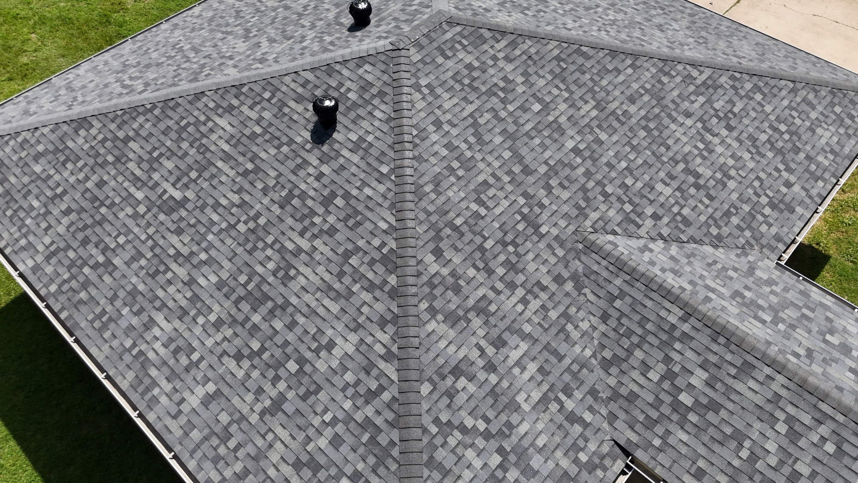 Estate Gray - Owens Corning TruDefinition Duration by RoofsOnly.com