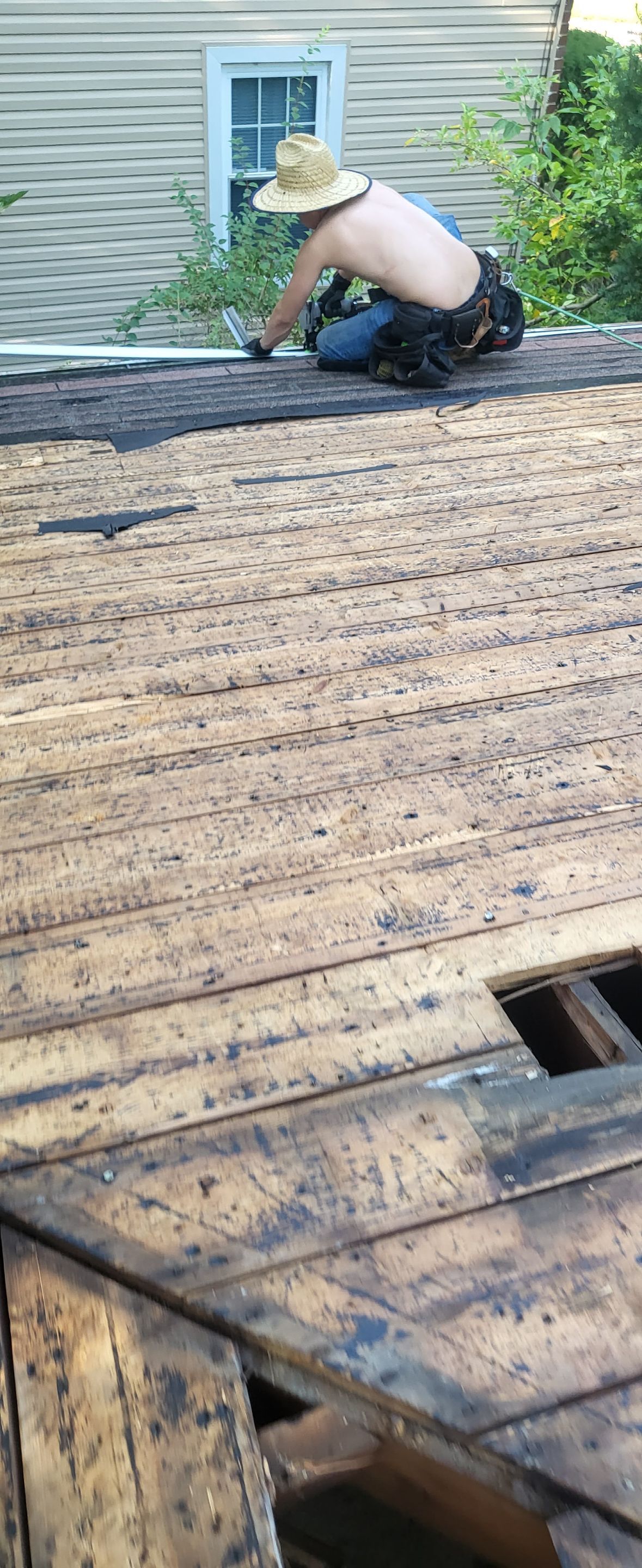 ATLAS PINNACLE COLOR: SUNSET by Eagle Eye Roofing