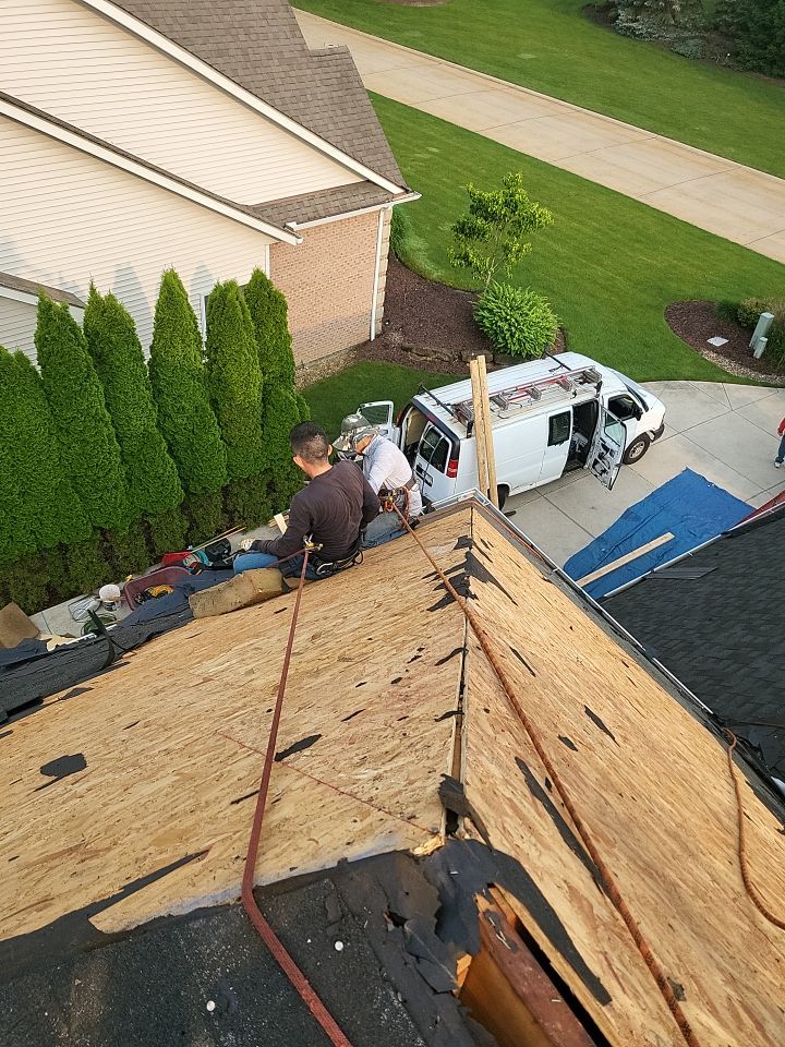 GAF Timberland Color: Pewter Gray by Eagle Eye Roofing