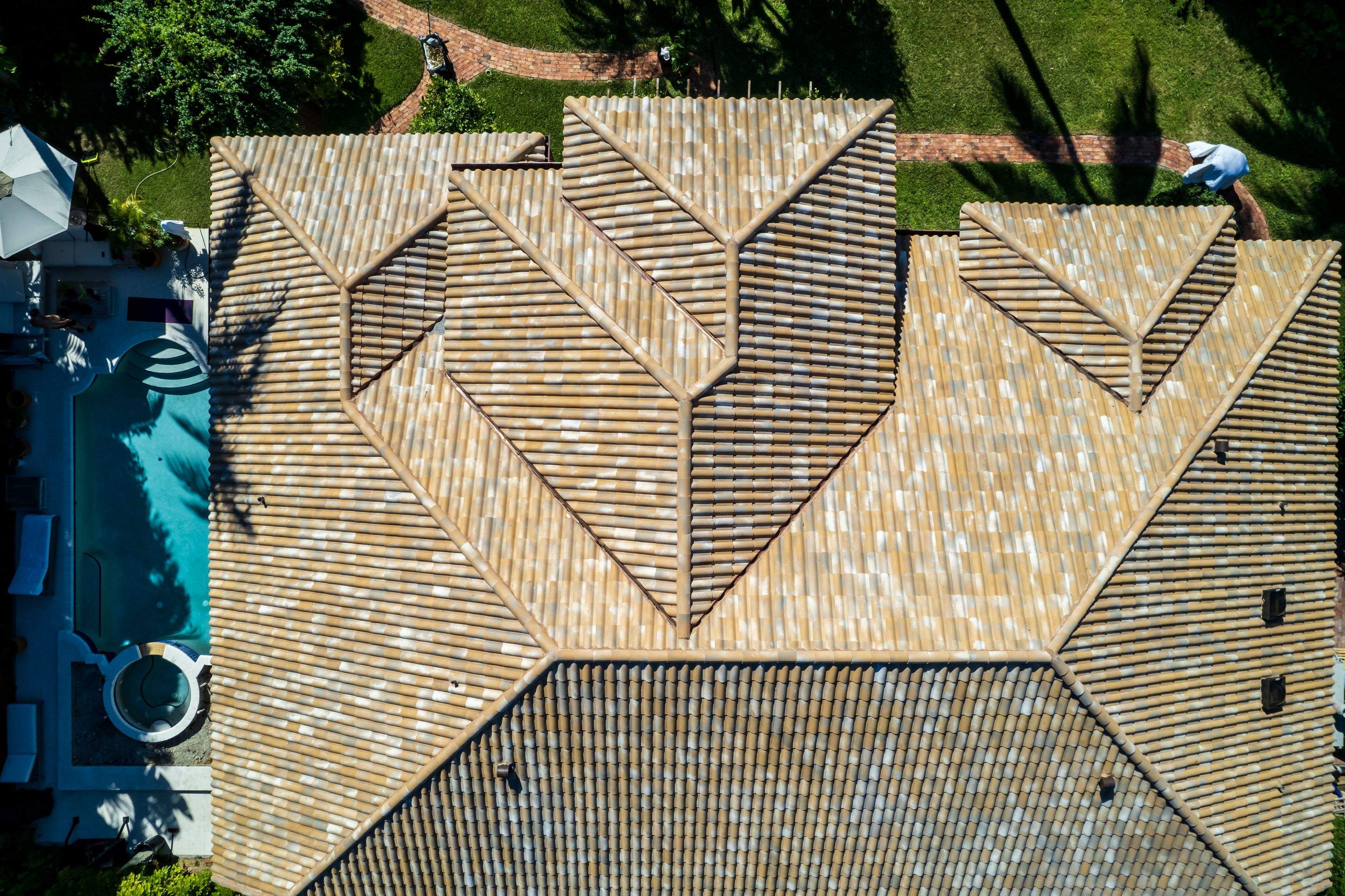 Ludowici - Spanish S - Provence Impressionist by Istueta Roofing