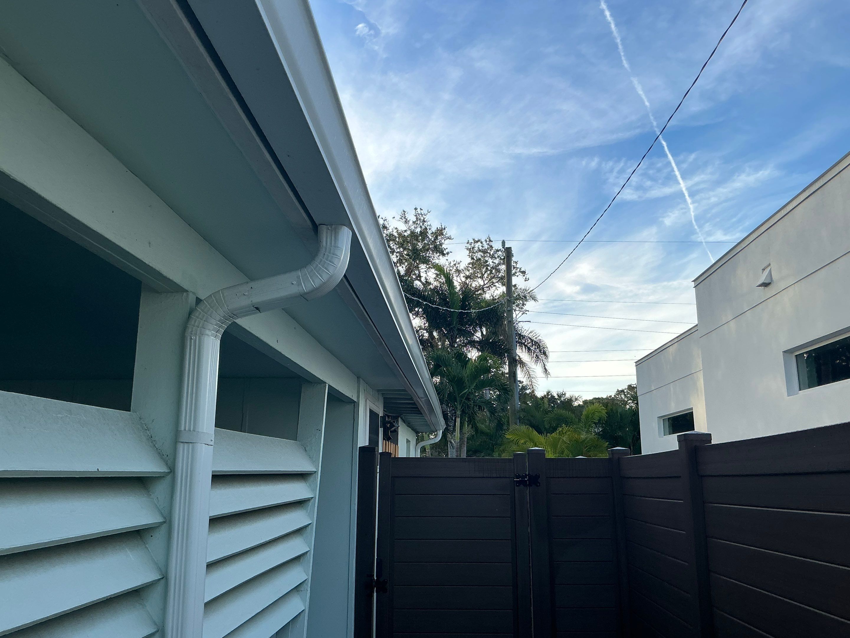 Elegant 7-Inch Seamless Gutters in Sarasota FL in Sarasota FL by Gutter Professors