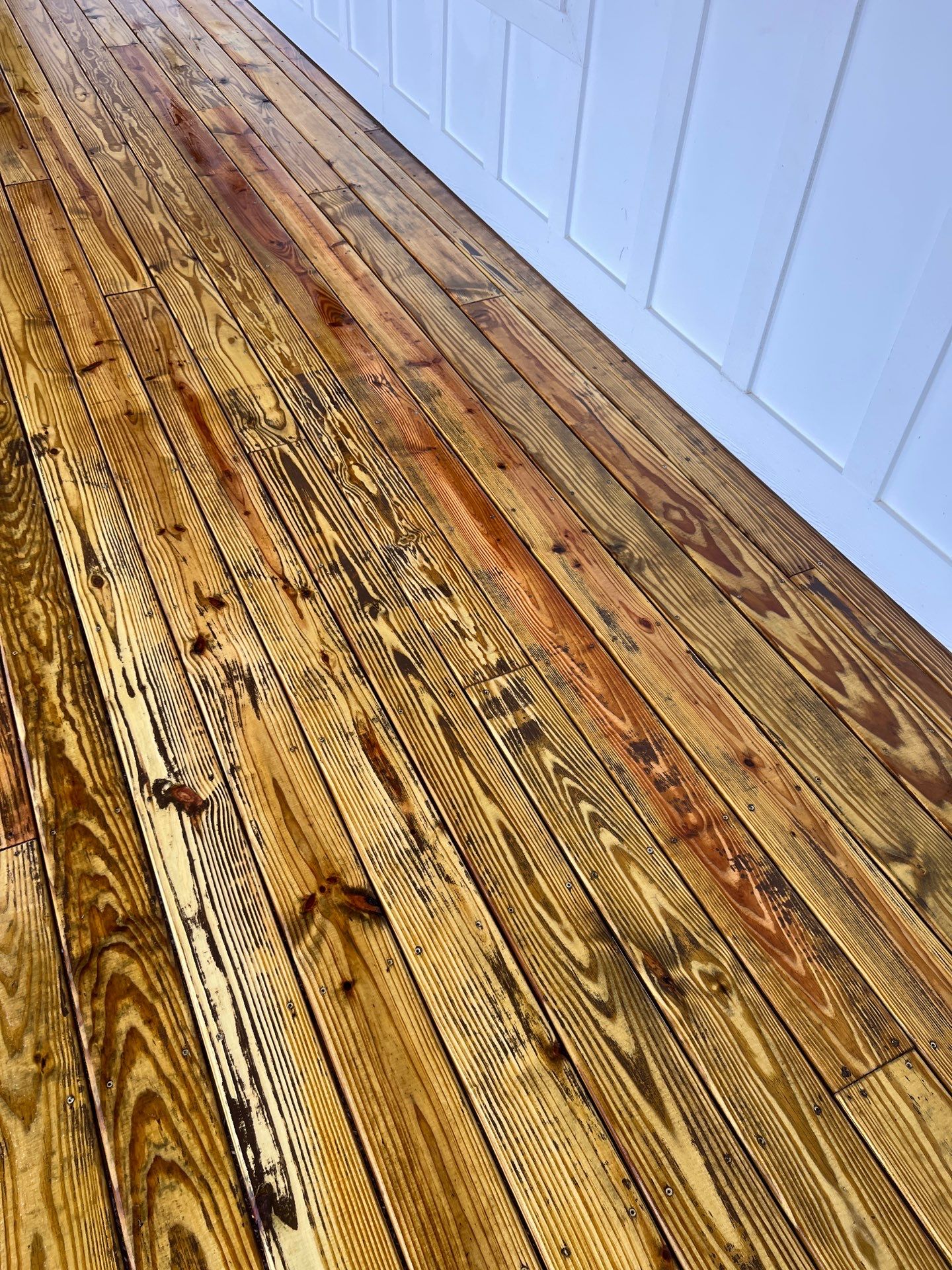 Coated Deck using Wood Sealant by DuraSeal