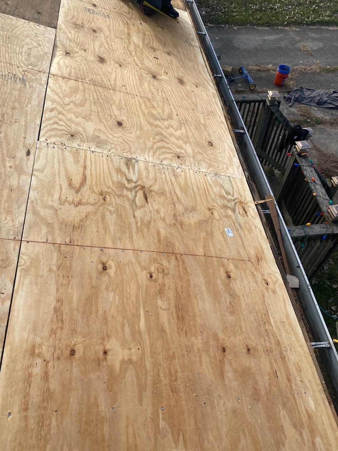 Residential Roofing Installation using Owens Corning Oakridge, Desert Tan by Absolute Roofing and Construction